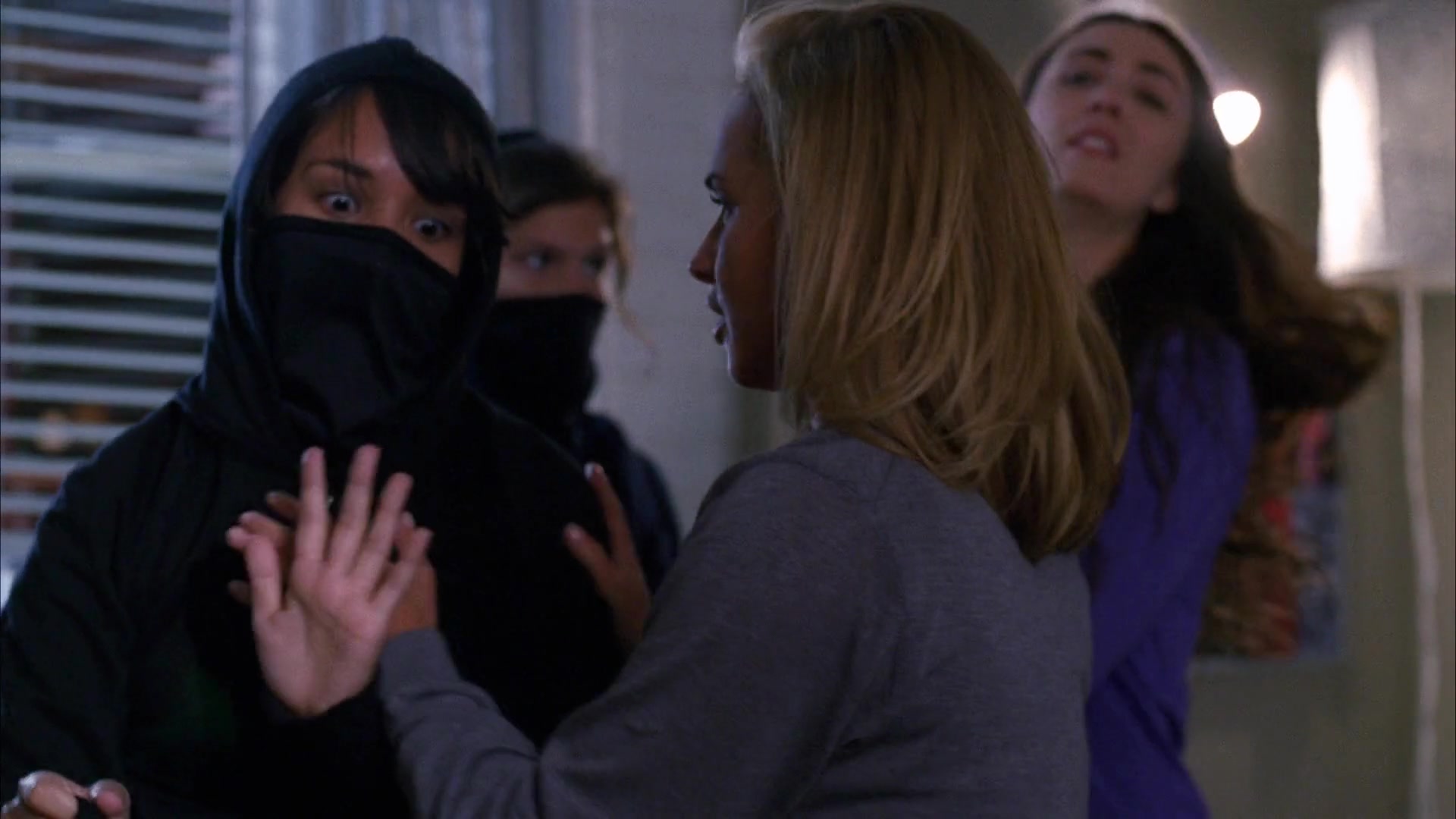 Heroes_S04E06_1080p_1089.jpg Heroes_S04E06_1080p_1089.jpg