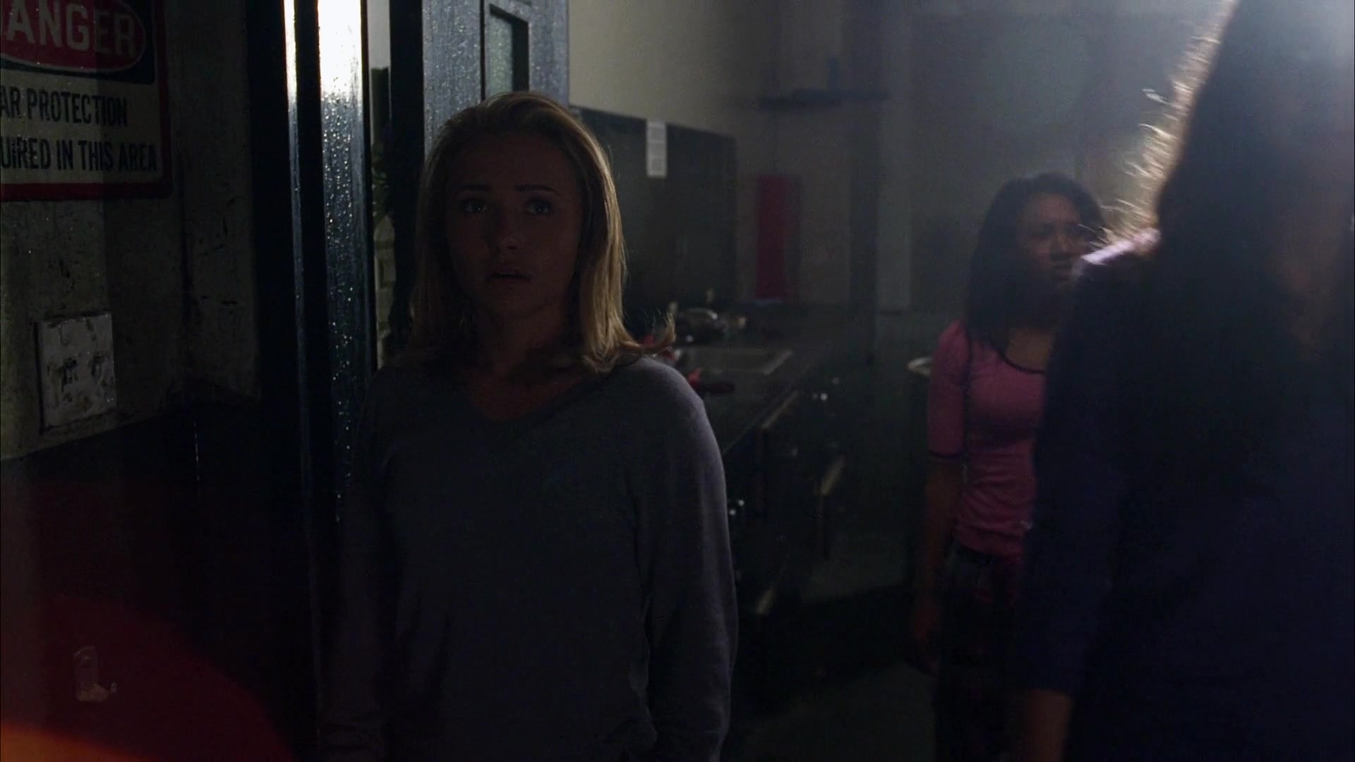 Heroes_S04E06_1080p_1723.jpg Heroes_S04E06_1080p_1723.jpg
