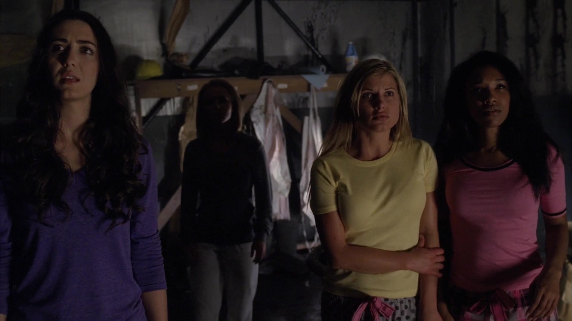 Heroes_S04E06_1080p_1808.jpg Heroes_S04E06_1080p_1808.jpg