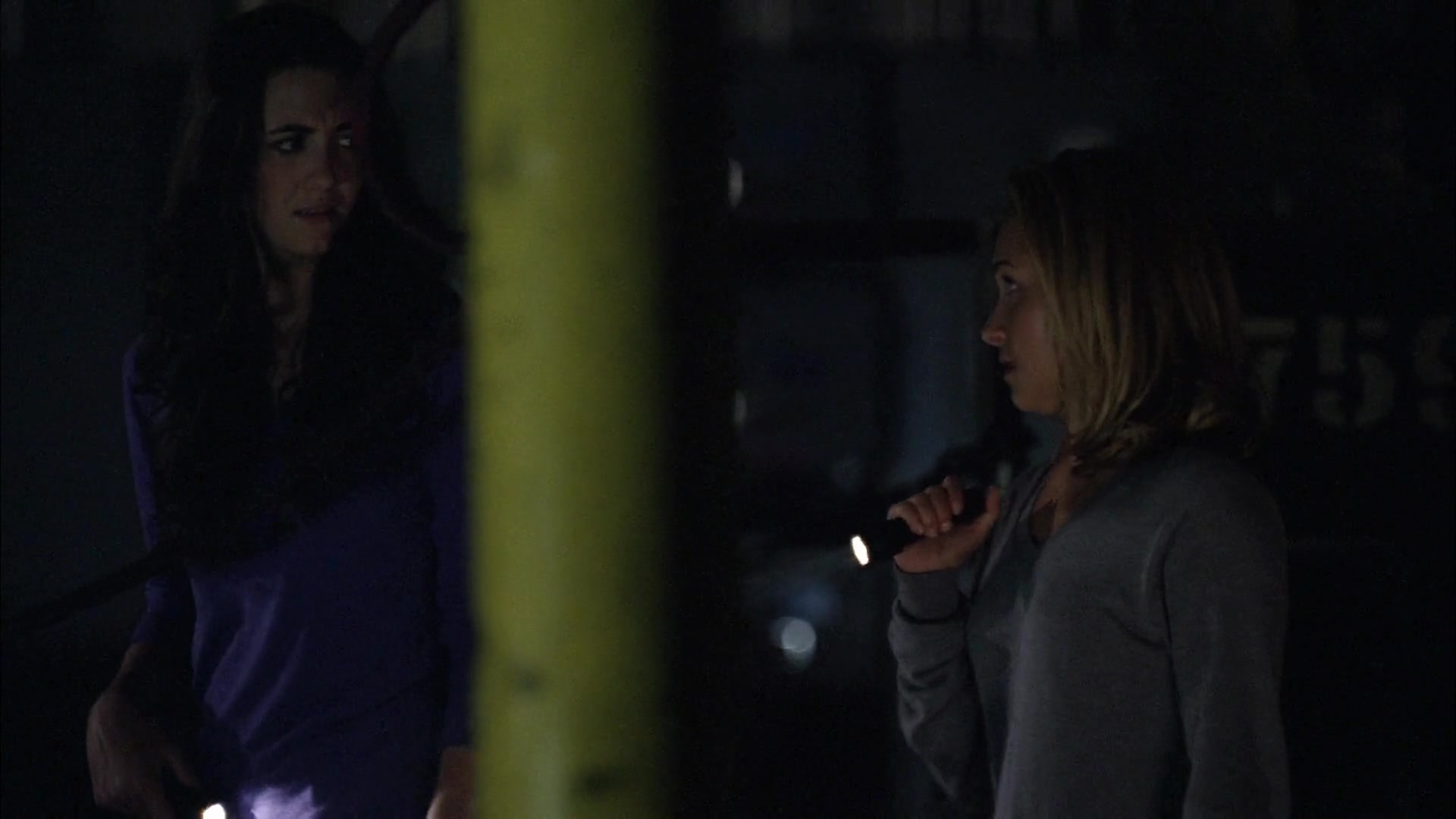 Heroes_S04E06_1080p_2603.jpg Heroes_S04E06_1080p_2603.jpg