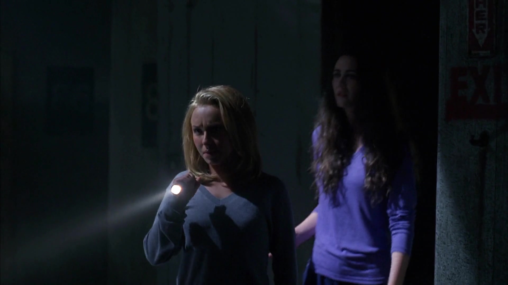 Heroes_S04E06_1080p_3895.jpg Heroes_S04E06_1080p_3895.jpg