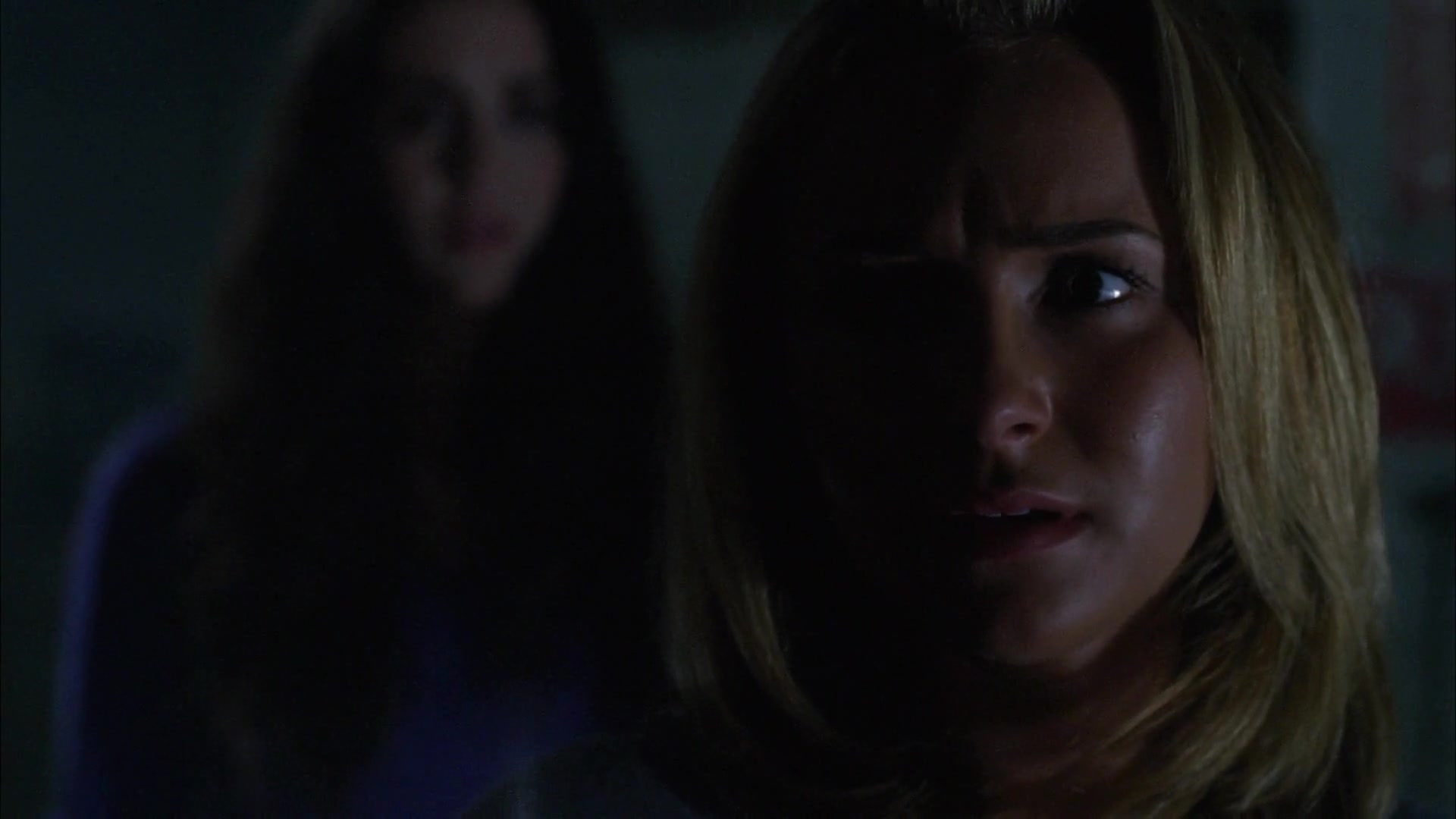 Heroes_S04E06_1080p_3910.jpg Heroes_S04E06_1080p_3910.jpg
