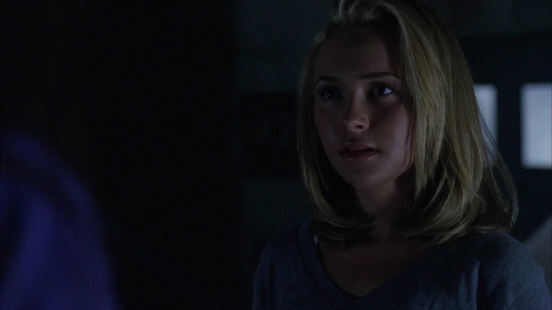 Heroes_S04E06_1080p_3975.jpg Heroes_S04E06_1080p_3975.jpg