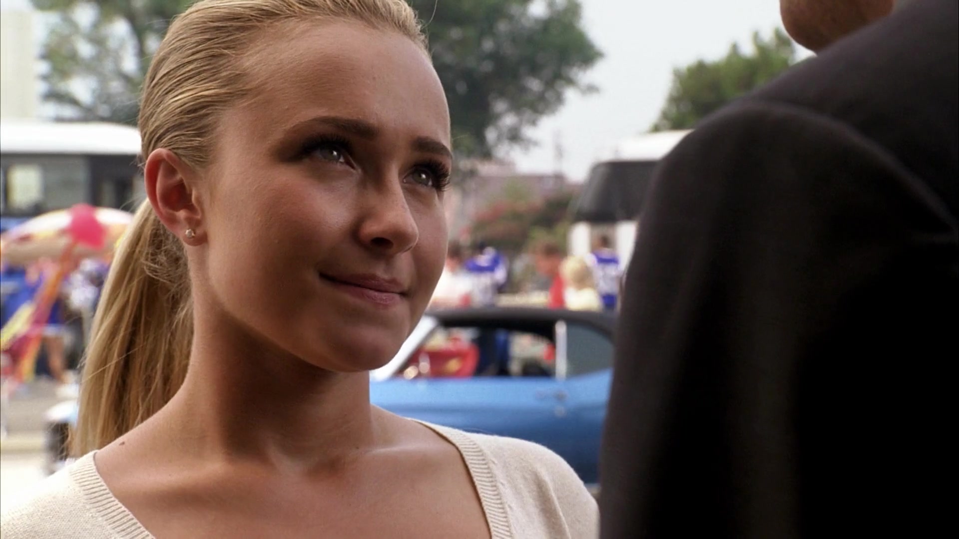 Heroes_S04E07_1080p__3709.jpg Heroes_S04E07_1080p__3709.jpg
