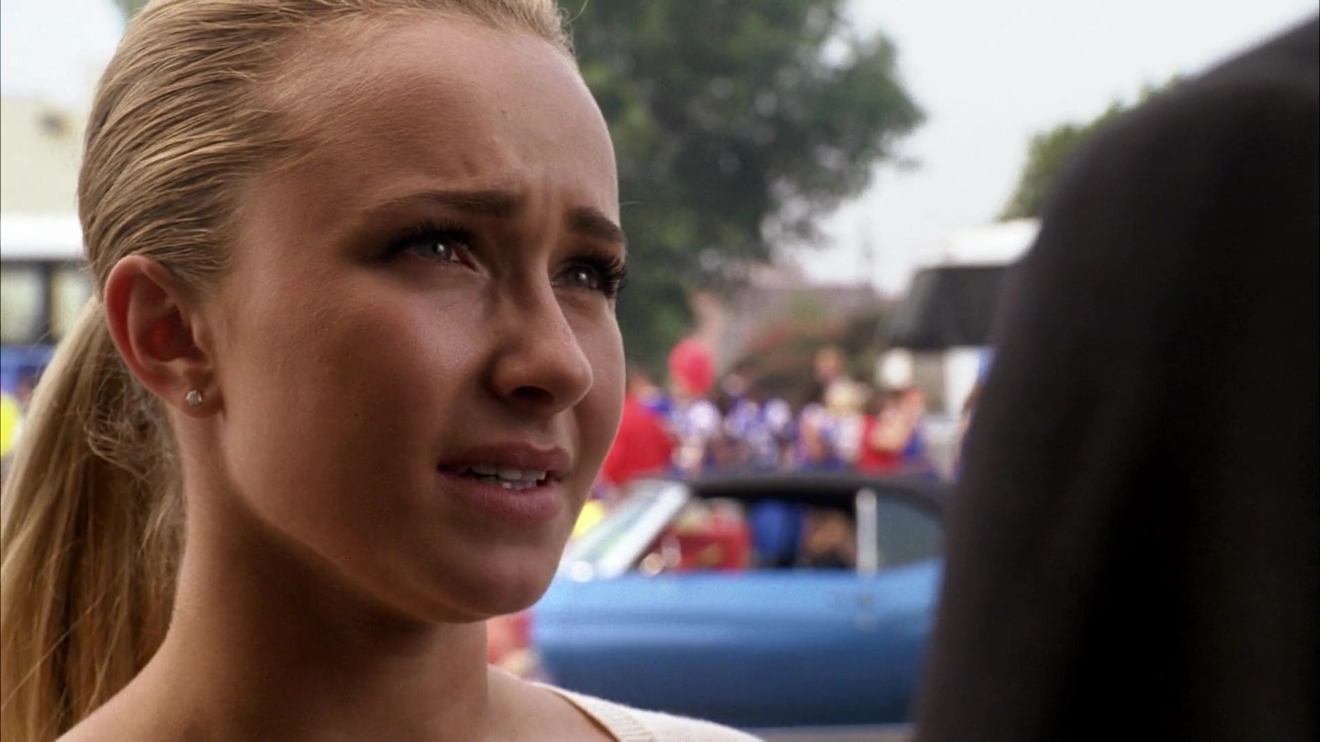 Heroes_S04E07_1080p__3730.jpg Heroes_S04E07_1080p__3730.jpg