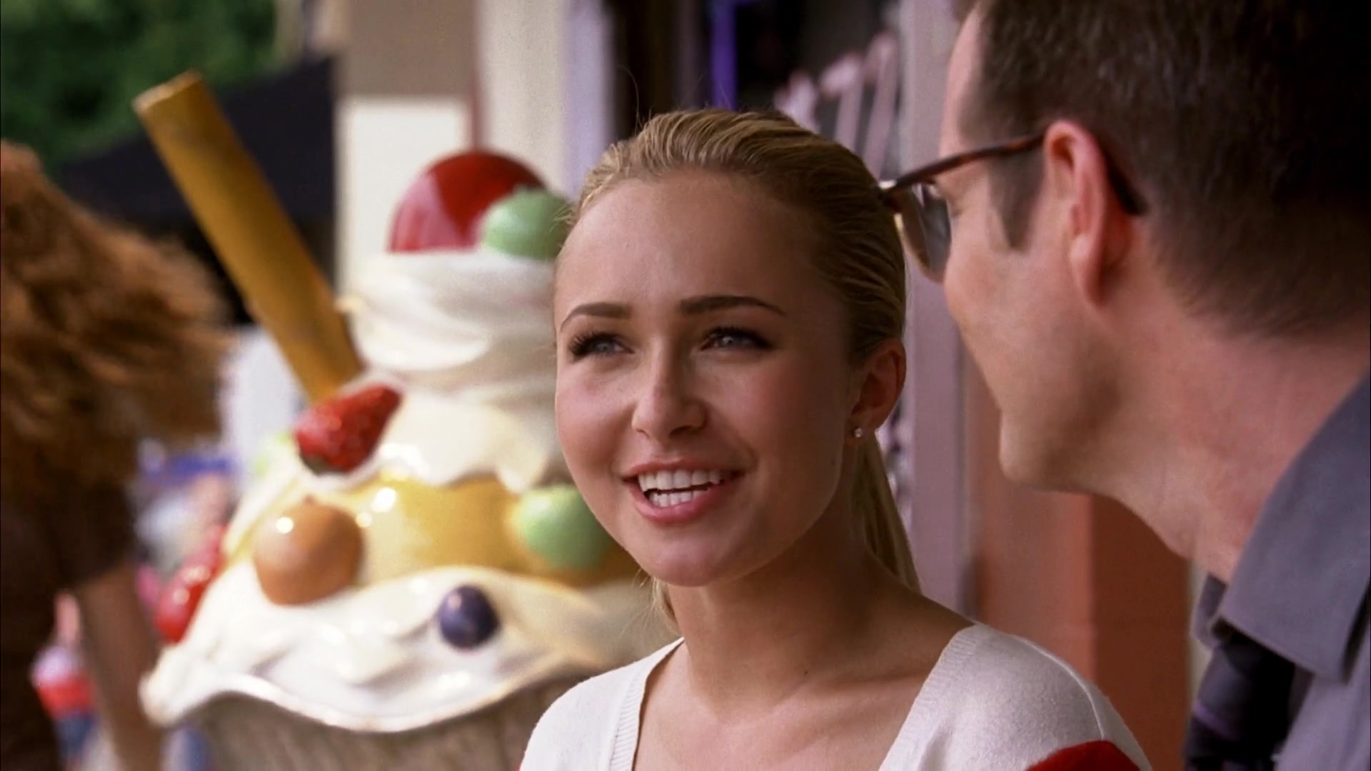 Heroes_S04E07_1080p__3841.jpg
