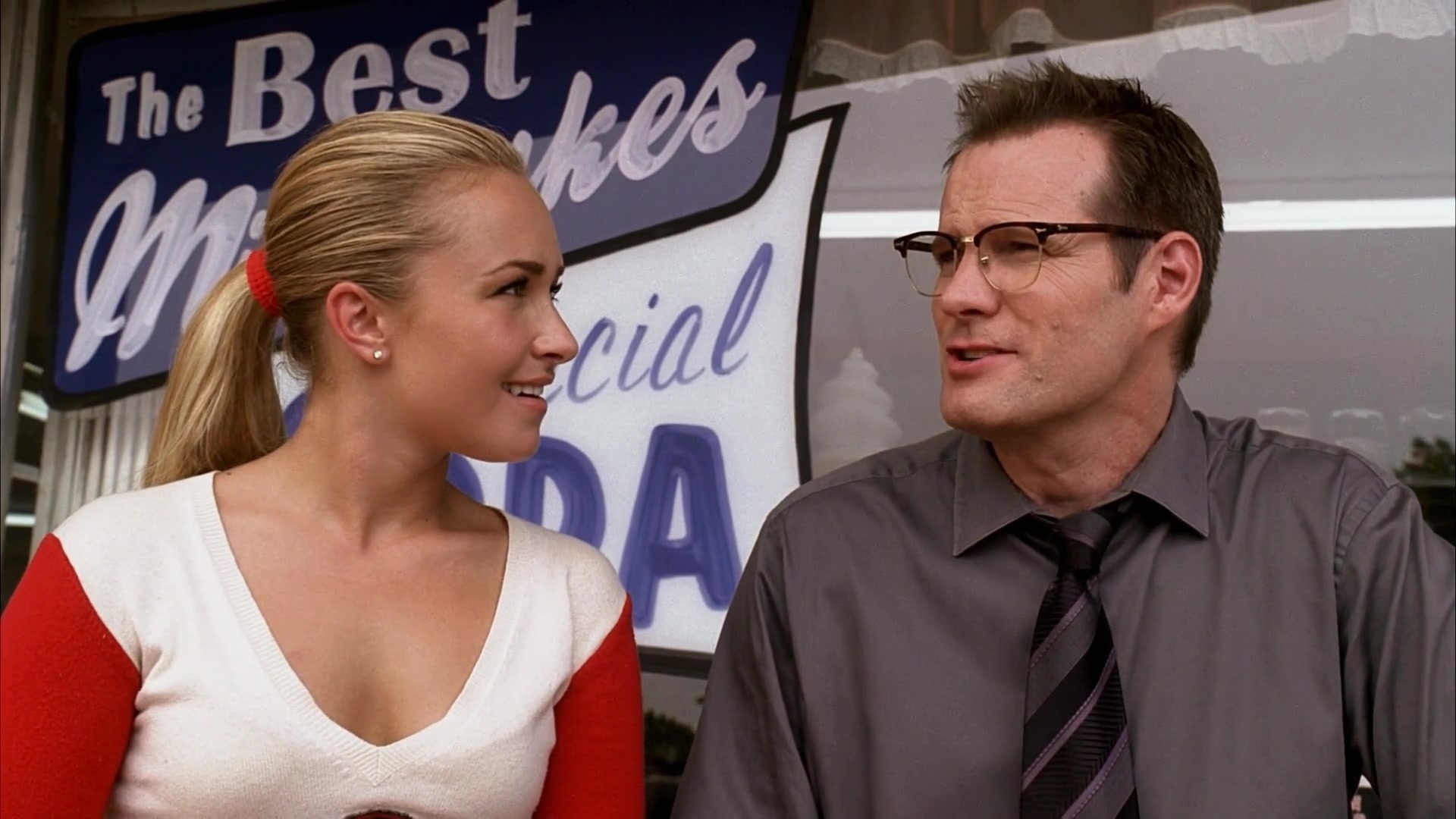 Heroes_S04E07_1080p__3896.jpg Heroes_S04E07_1080p__3896.jpg