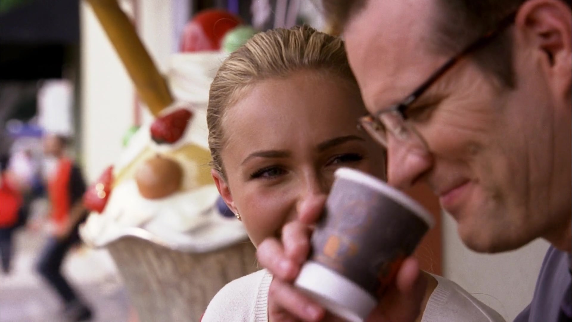 Heroes_S04E07_1080p__3910.jpg Heroes_S04E07_1080p__3910.jpg