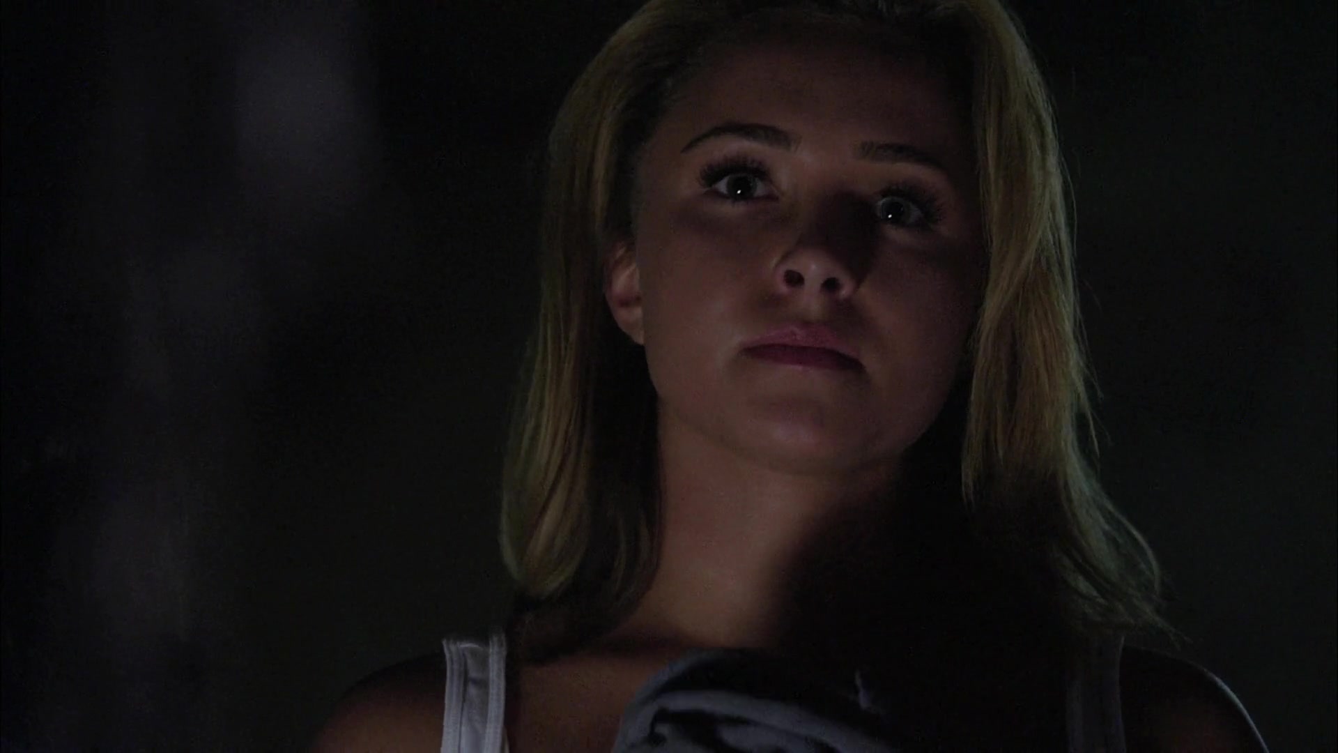 Heroes_S04E08_1080p_0192.jpg Heroes_S04E08_1080p_0192.jpg