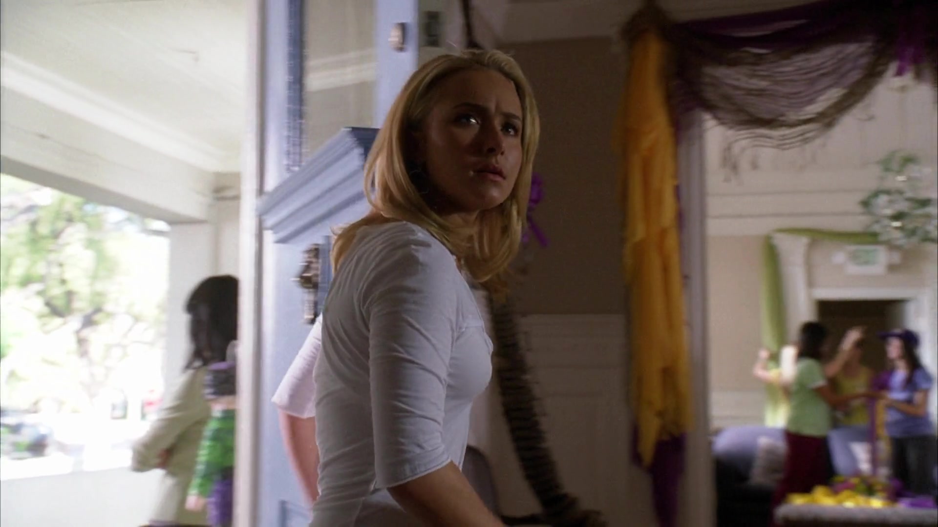 Heroes_S04E08_1080p_1682.jpg