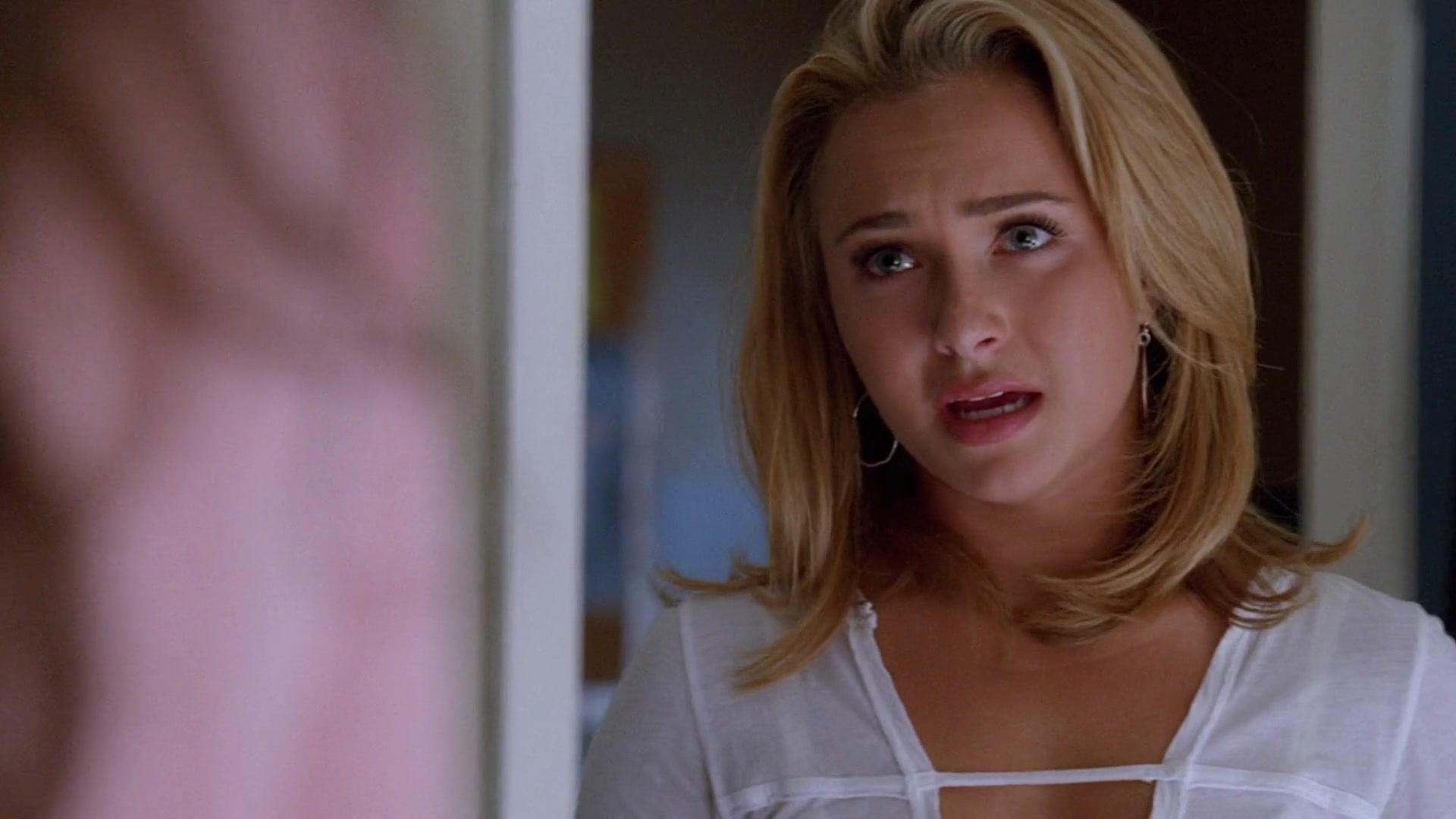 Heroes_S04E08_1080p_2706.jpg Heroes_S04E08_1080p_2706.jpg