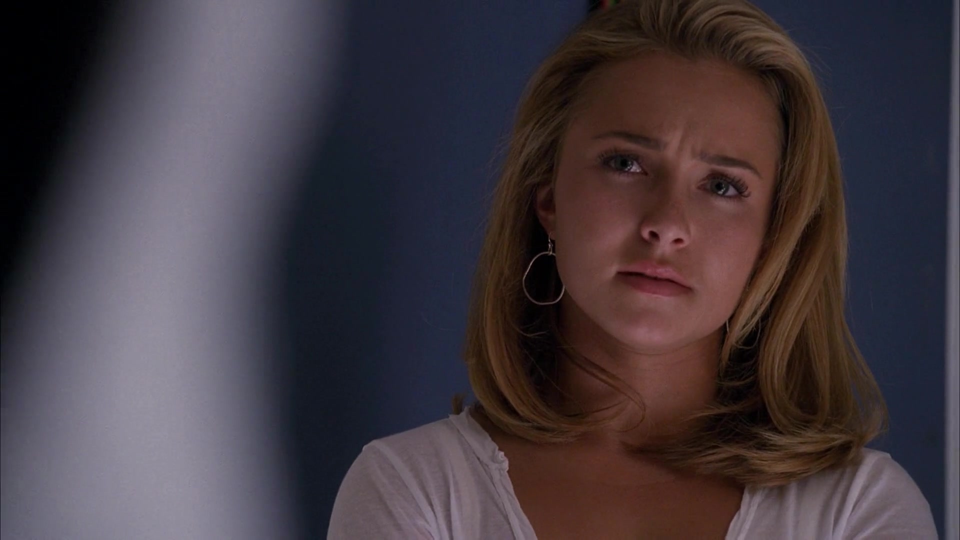 Heroes_S04E08_1080p_3737.jpg Heroes_S04E08_1080p_3737.jpg