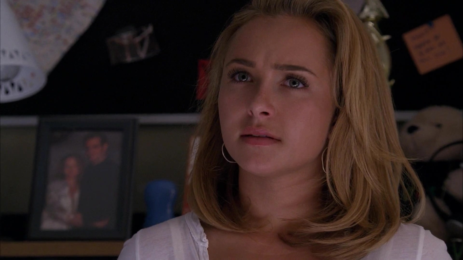 Heroes_S04E08_1080p_3849.jpg Heroes_S04E08_1080p_3849.jpg