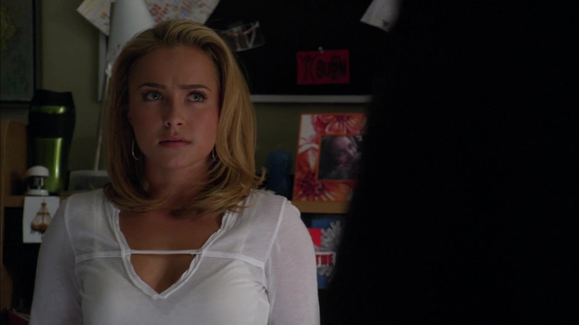 Heroes_S04E08_1080p_3952.jpg Heroes_S04E08_1080p_3952.jpg