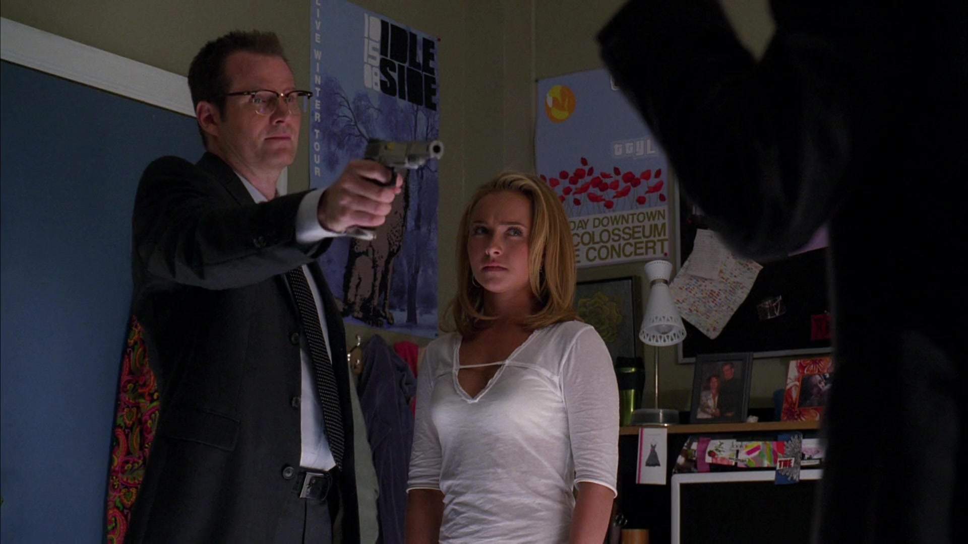 Heroes_S04E08_1080p_4196.jpg