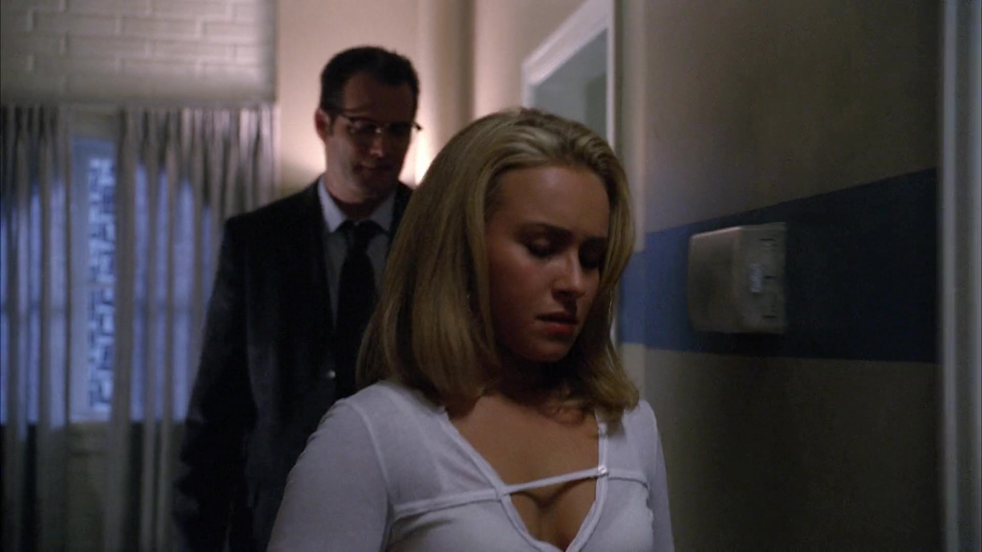Heroes_S04E08_1080p_5106.jpg Heroes_S04E08_1080p_5106.jpg