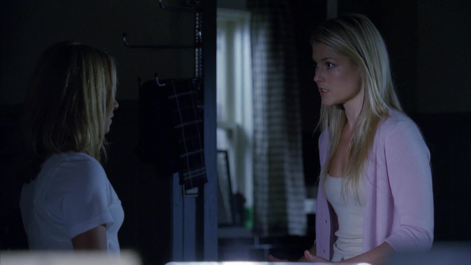 Heroes_S04E09_1080p_1230.jpg Heroes_S04E09_1080p_1230.jpg