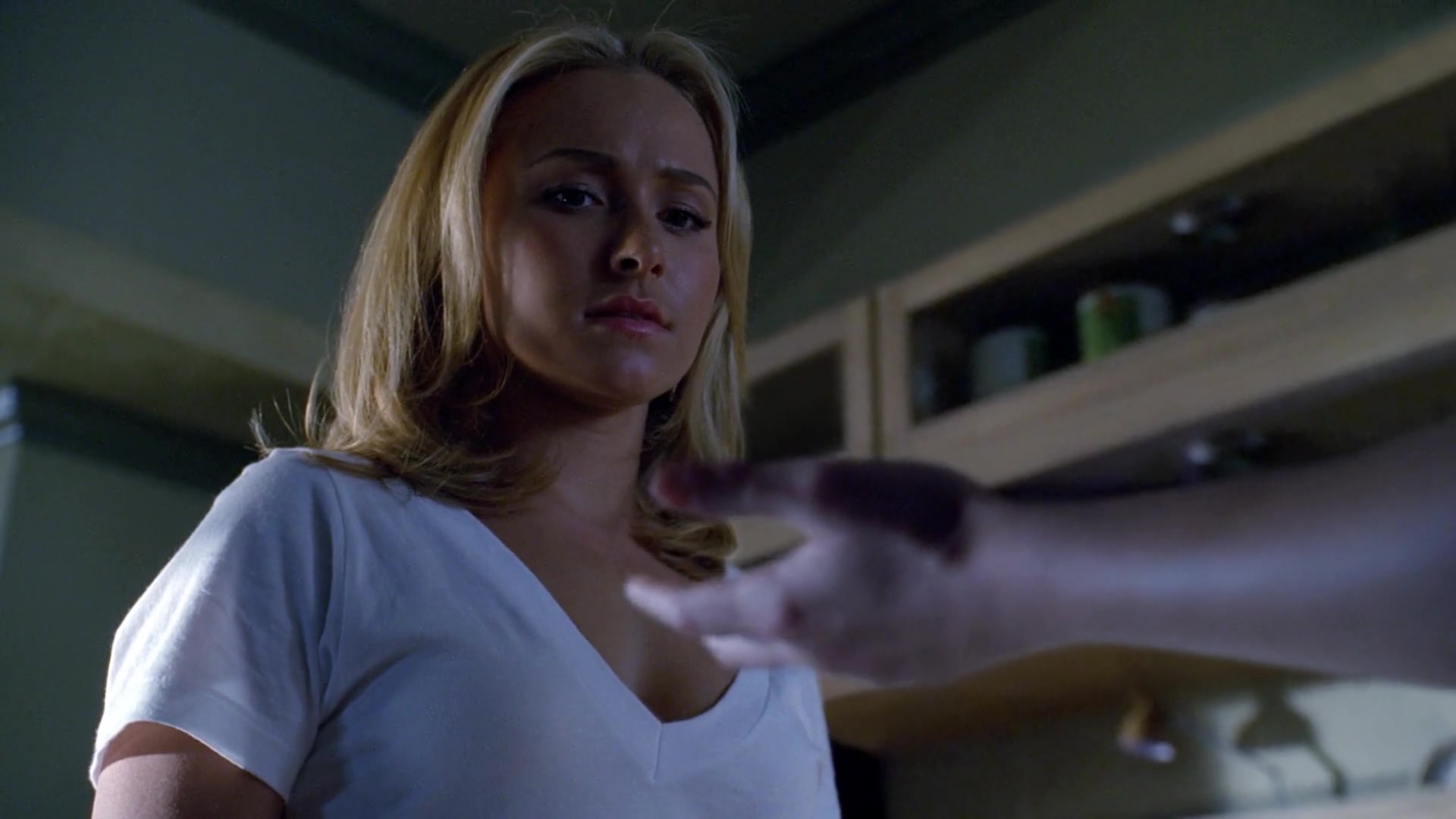 Heroes_S04E09_1080p_1244.jpg