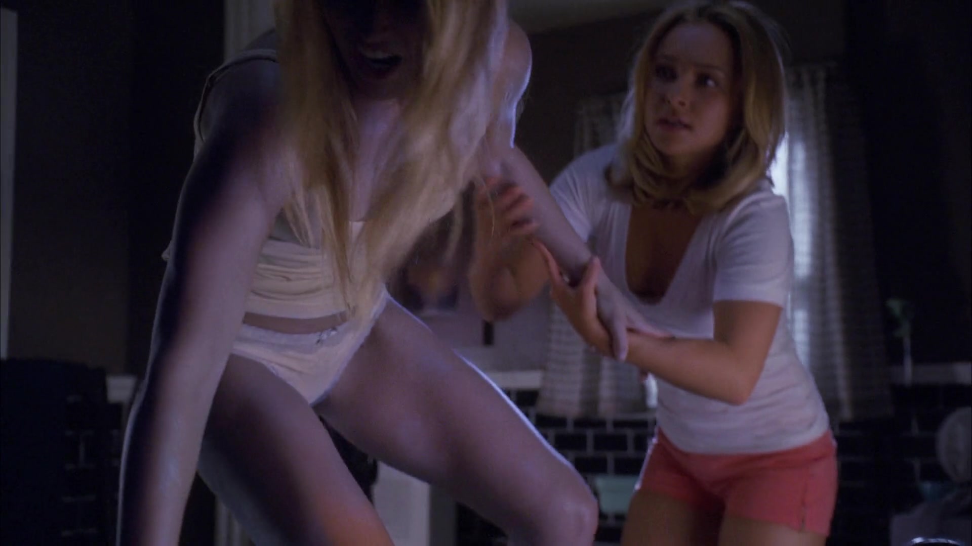 Heroes_S04E09_1080p_1705.jpg