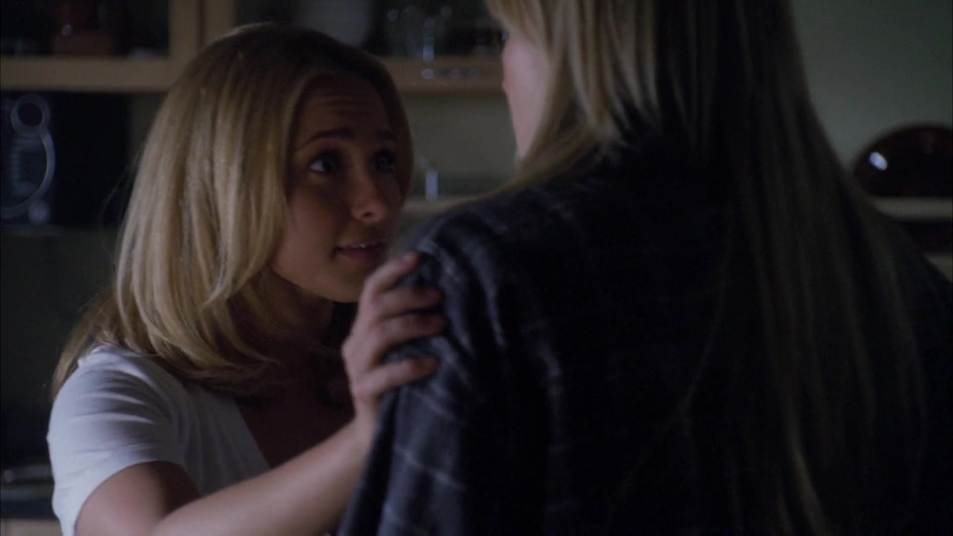 Heroes_S04E09_1080p_1880.jpg Heroes_S04E09_1080p_1880.jpg