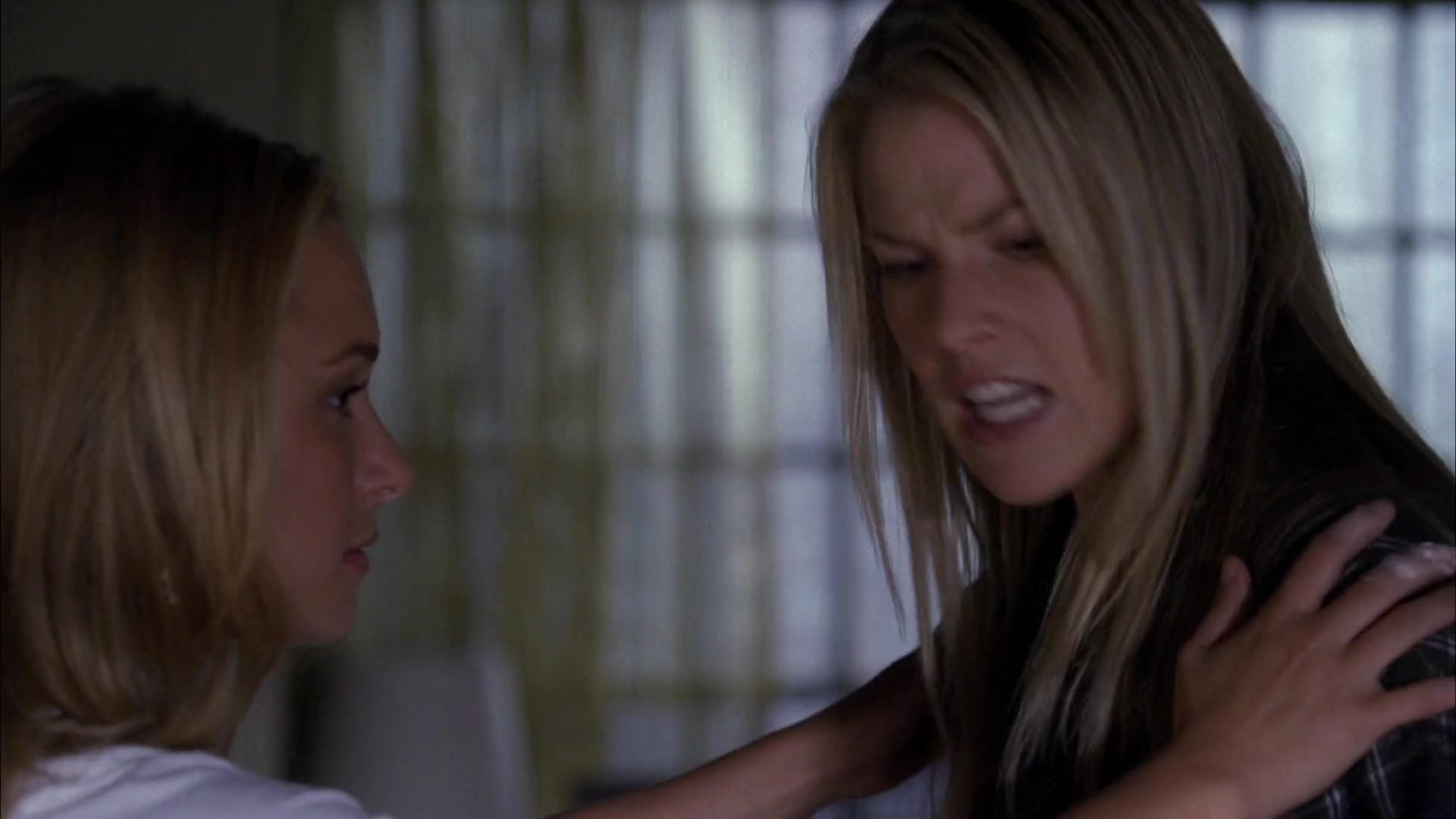 Heroes_S04E09_1080p_1881.jpg Heroes_S04E09_1080p_1881.jpg