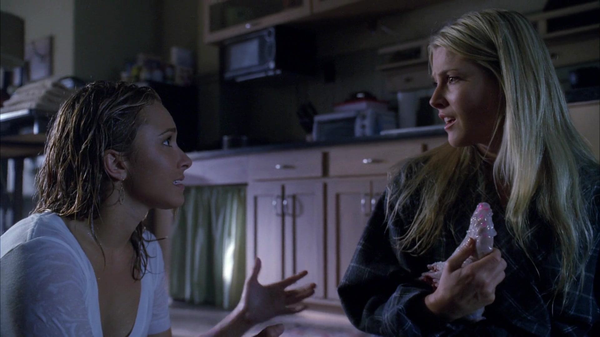 Heroes_S04E09_1080p_2348.jpg Heroes_S04E09_1080p_2348.jpg
