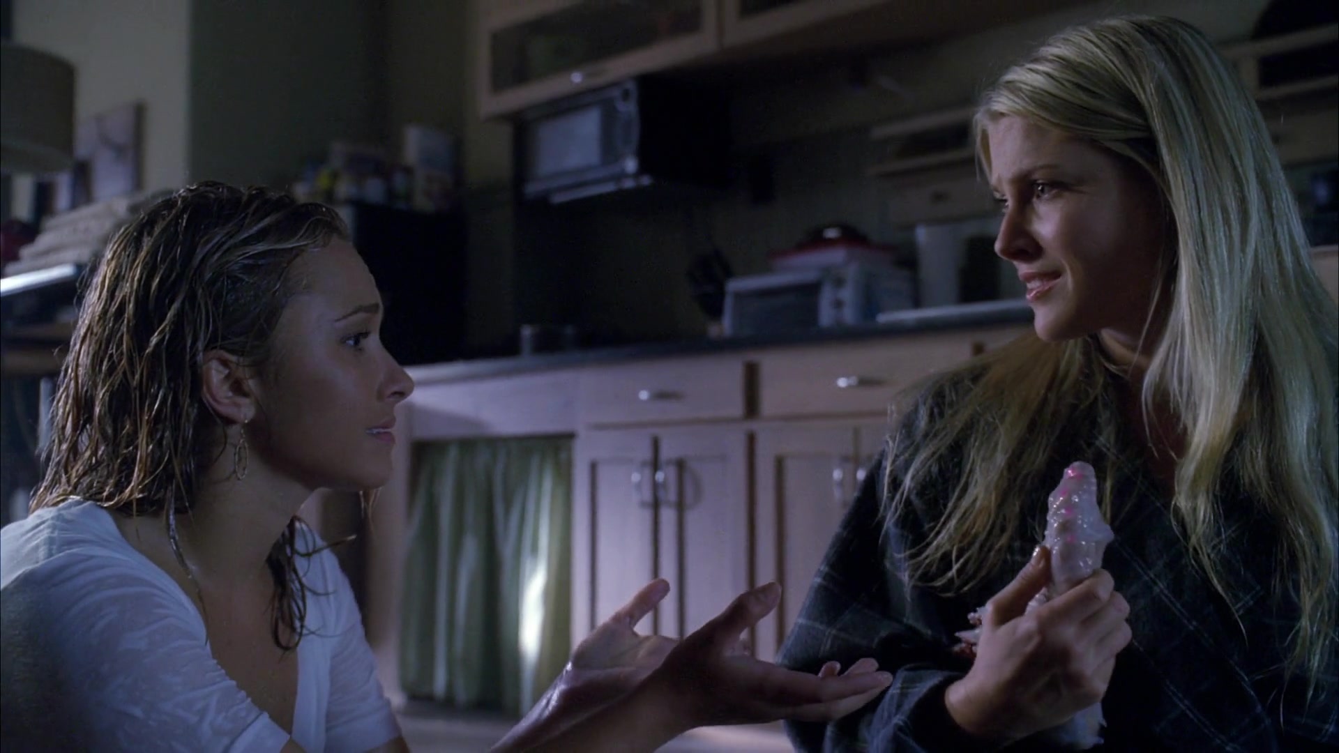 Heroes_S04E09_1080p_2351.jpg Heroes_S04E09_1080p_2351.jpg