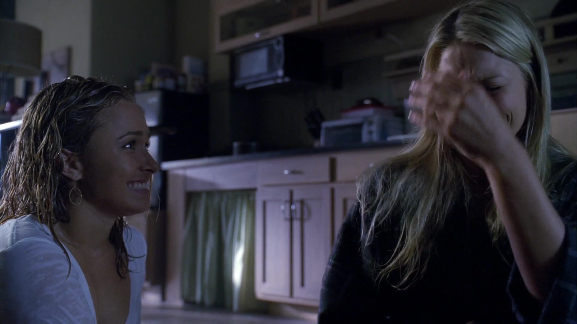 Heroes_S04E09_1080p_2371.jpg