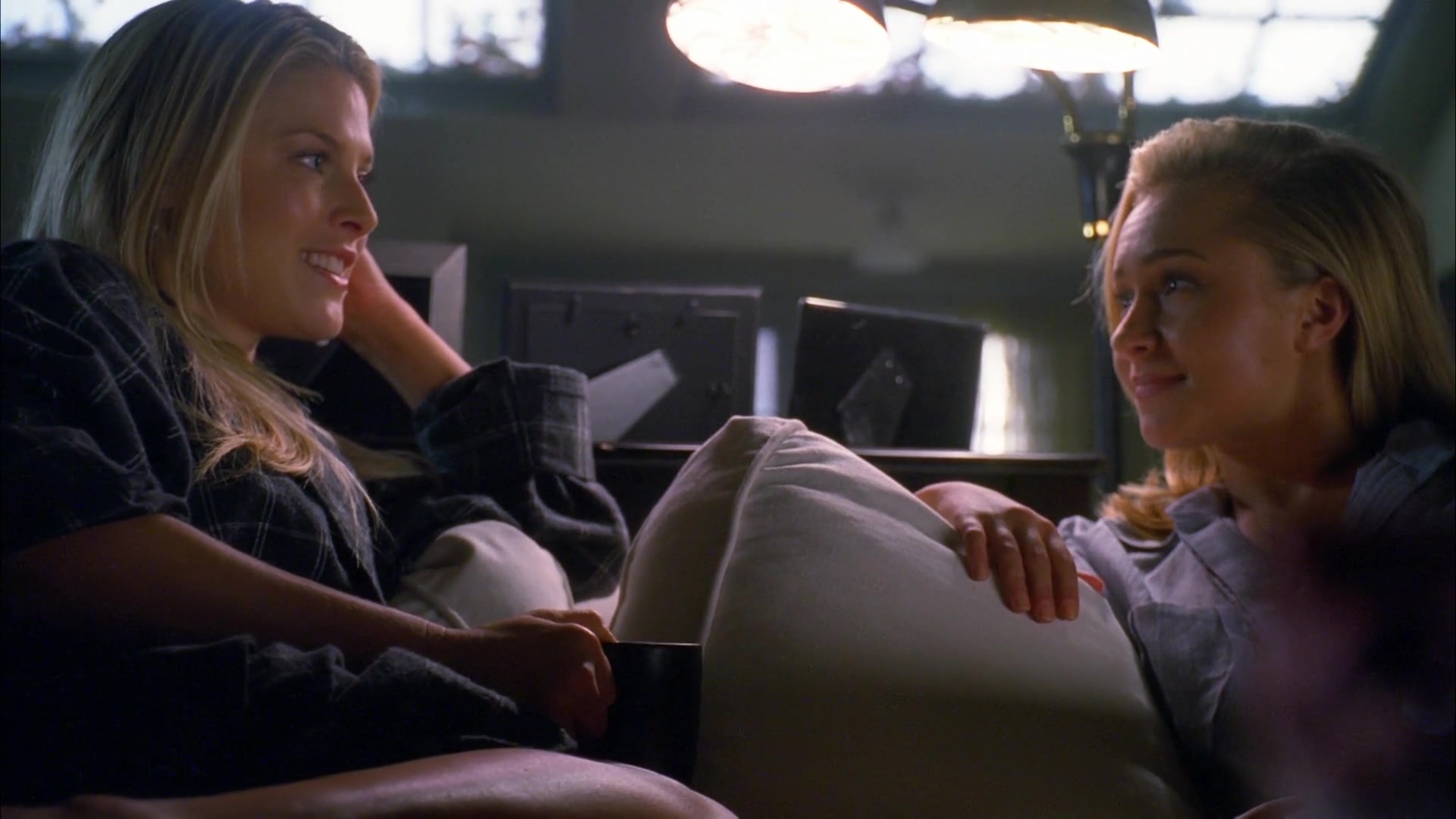 Heroes_S04E09_1080p_4774.jpg Heroes_S04E09_1080p_4774.jpg