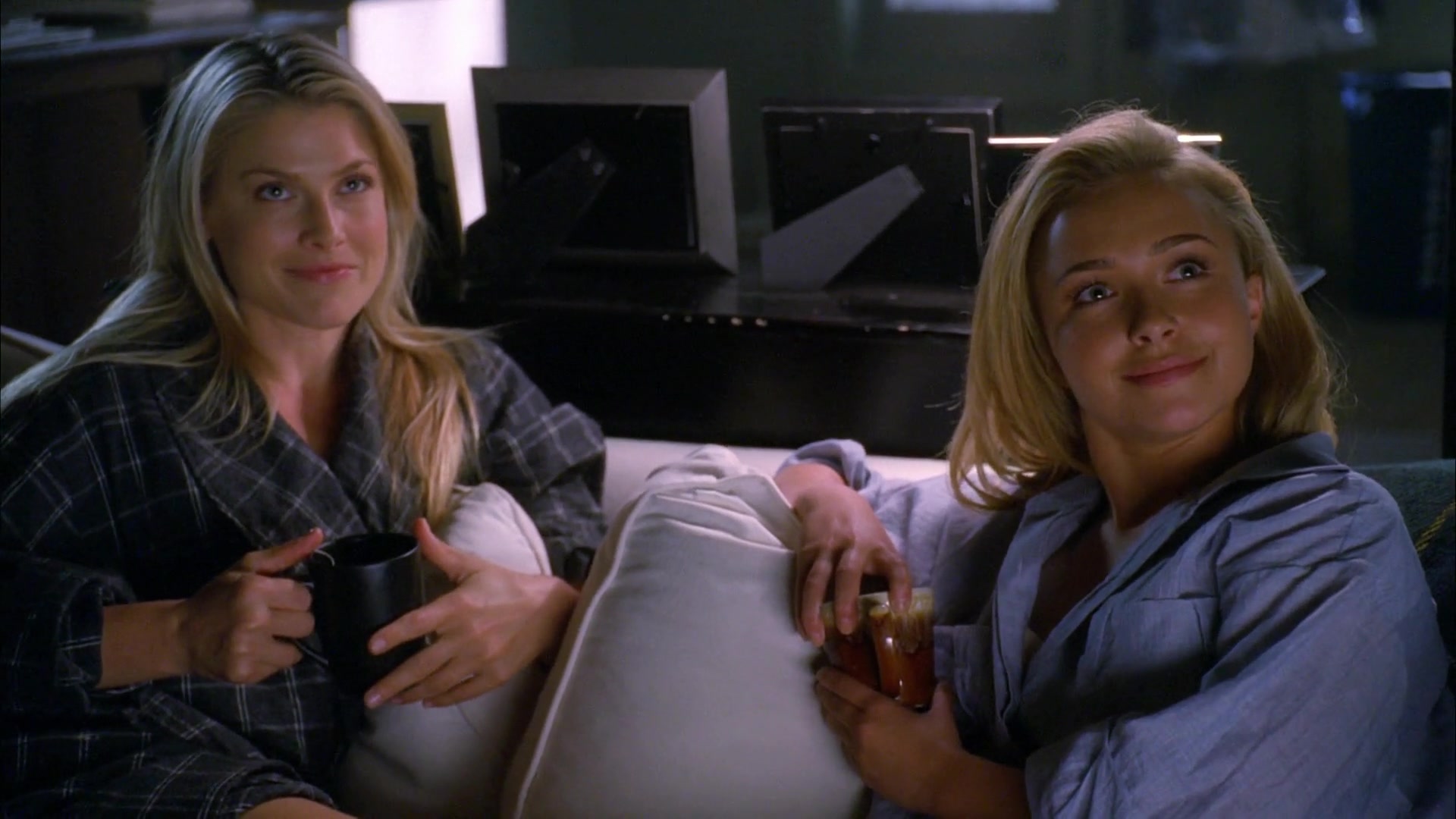 Heroes_S04E09_1080p_4876.jpg Heroes_S04E09_1080p_4876.jpg
