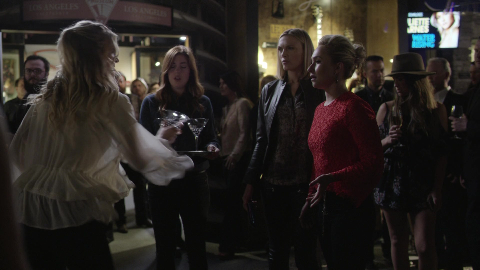 Nashville_2012_S06E01_New_Strings_1080p__0005.jpg