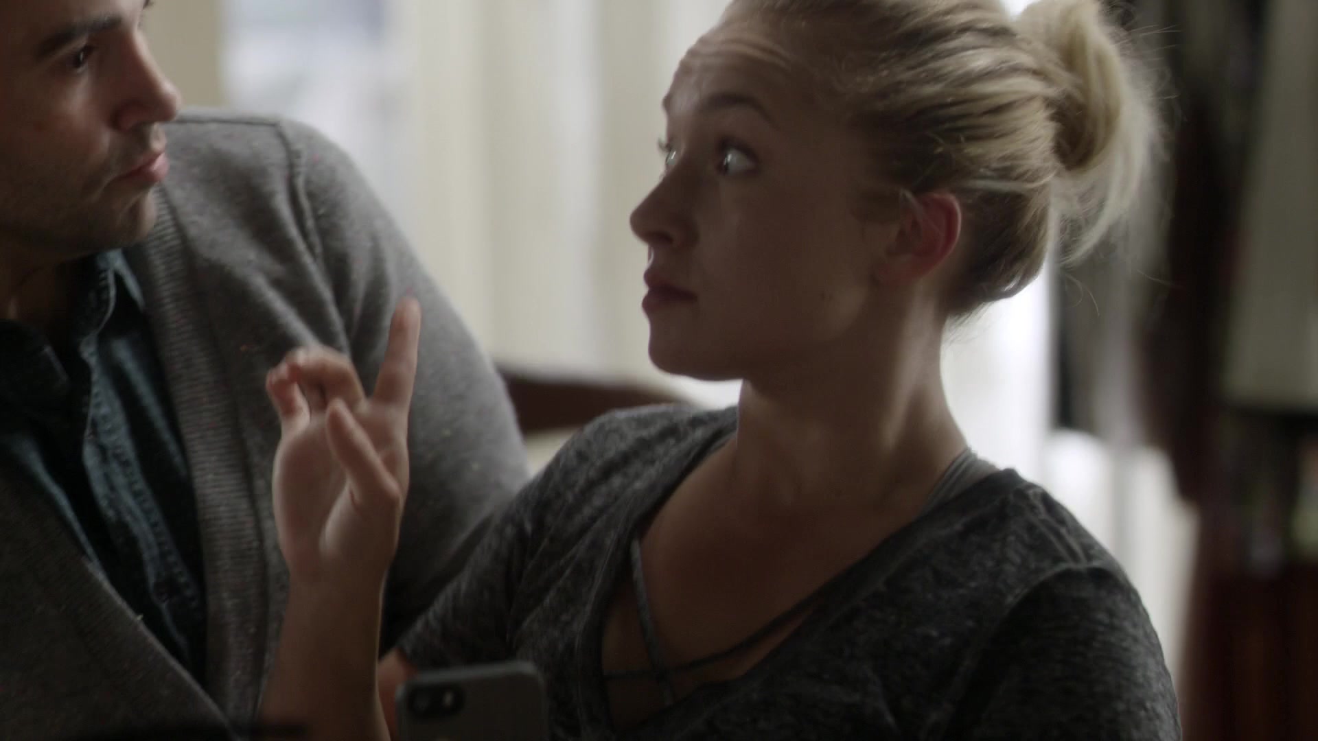 Nashville_2012_S06E01_New_Strings_1080p__0406.jpg