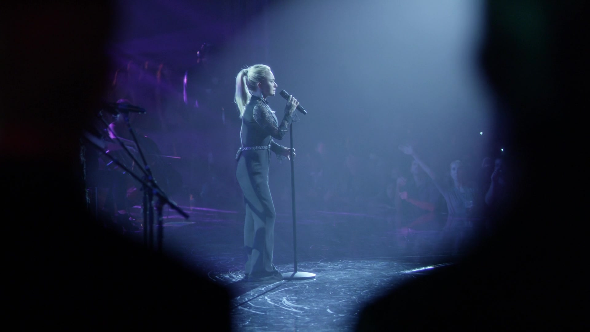 Nashville_2012_S06E01_New_Strings_1080p__0912.jpg
