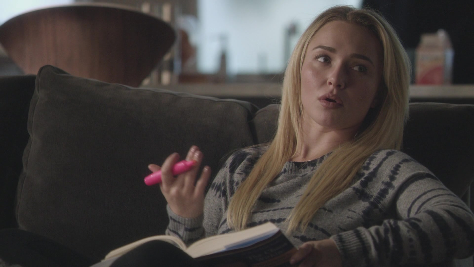 Nashville_2012_S06E05_Where_the_Night_Goes_1080p__2120.jpg