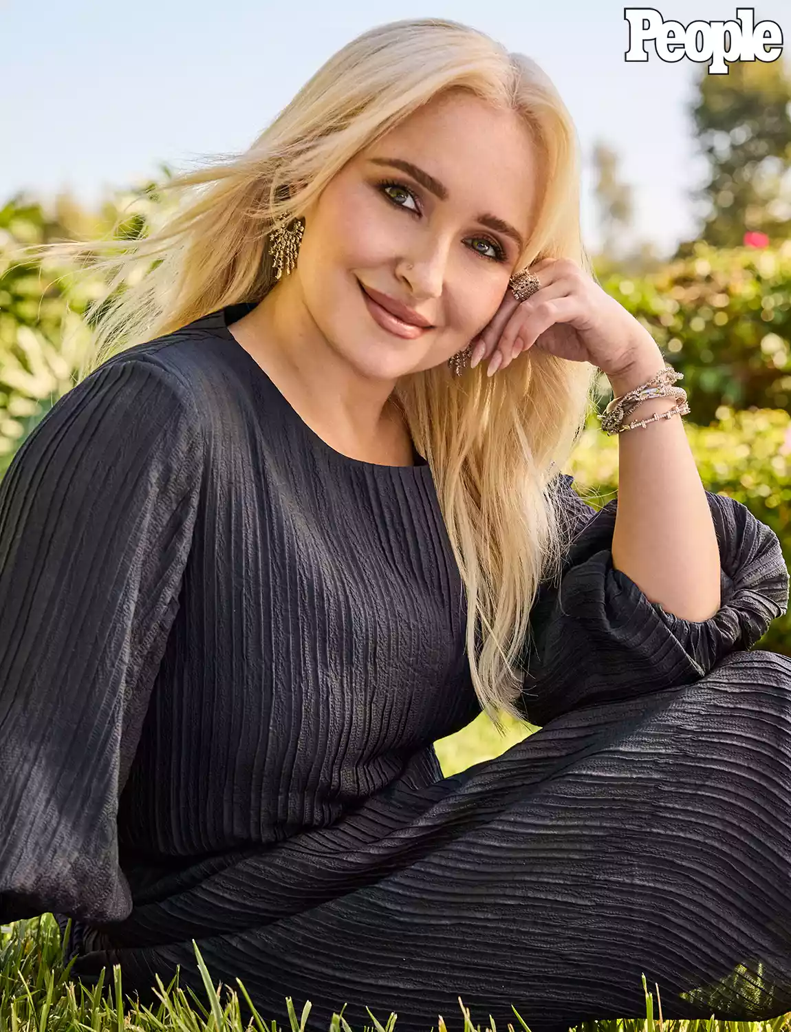 PeopleMag_Shoot24.jpg