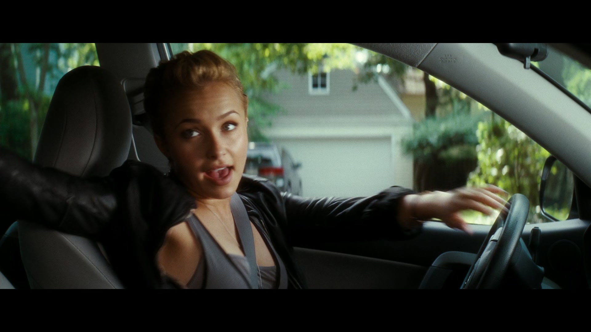 Scream_4_2011_1080p_01903~0.jpg Scream_4_2011_1080p_01903~0.jpg