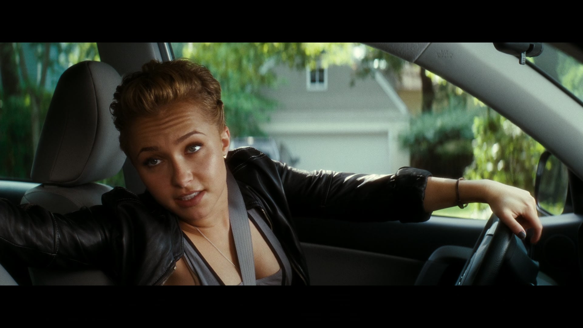 Scream_4_2011_1080p_01908~0.jpg Scream_4_2011_1080p_01908~0.jpg