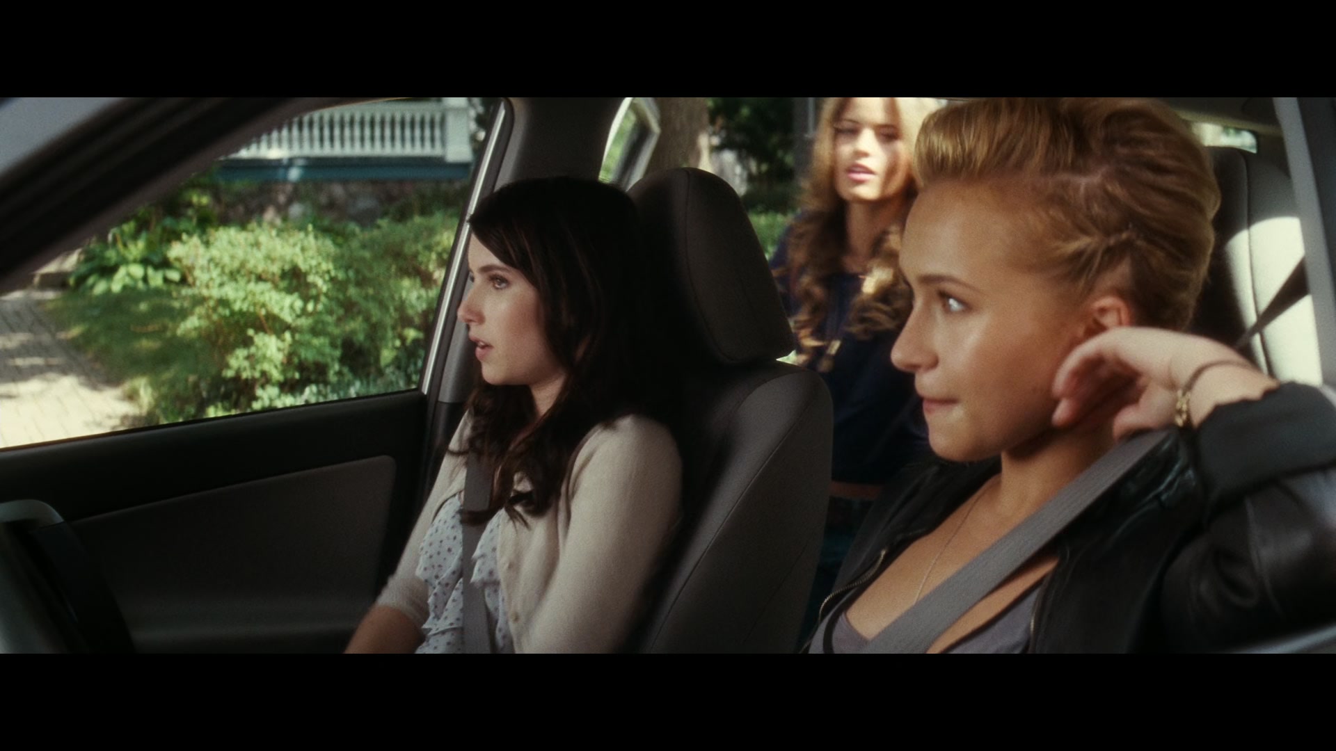Scream_4_2011_1080p_01949~0.jpg Scream_4_2011_1080p_01949~0.jpg
