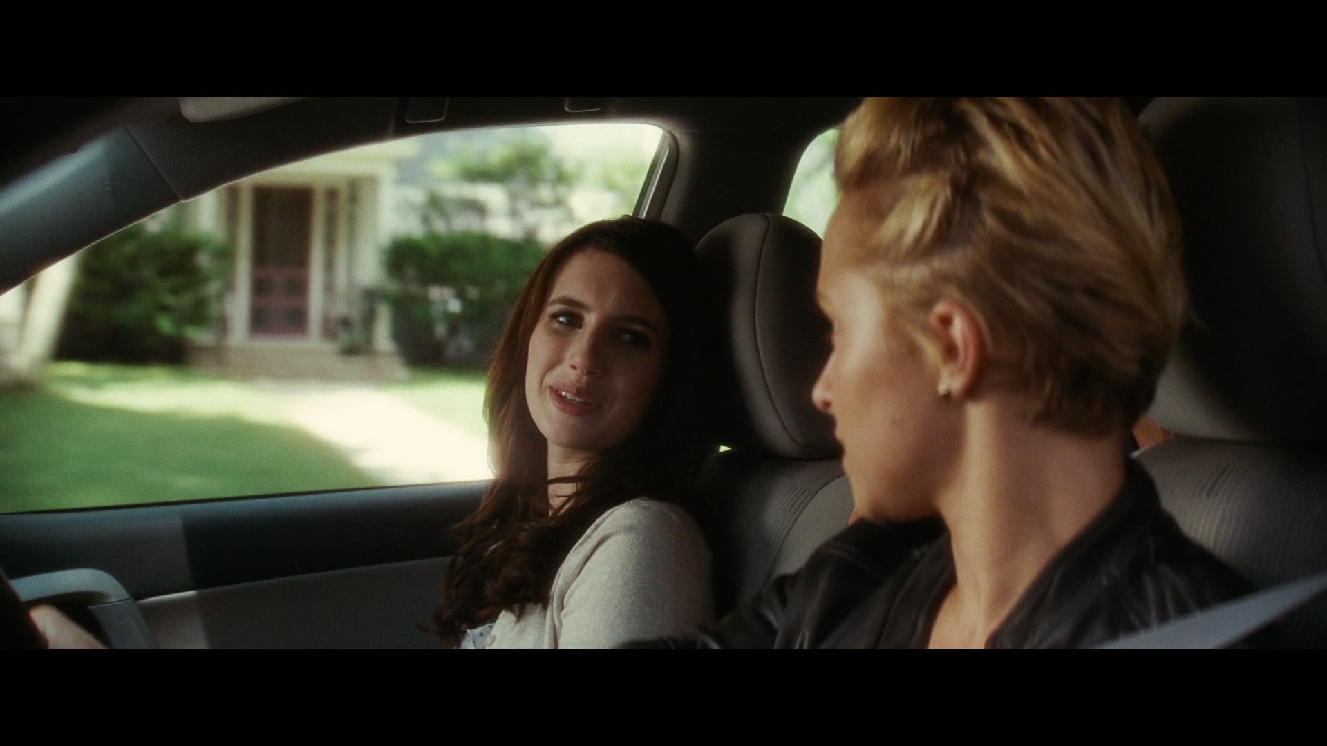 Scream_4_2011_1080p_01997~0.jpg Scream_4_2011_1080p_01997~0.jpg