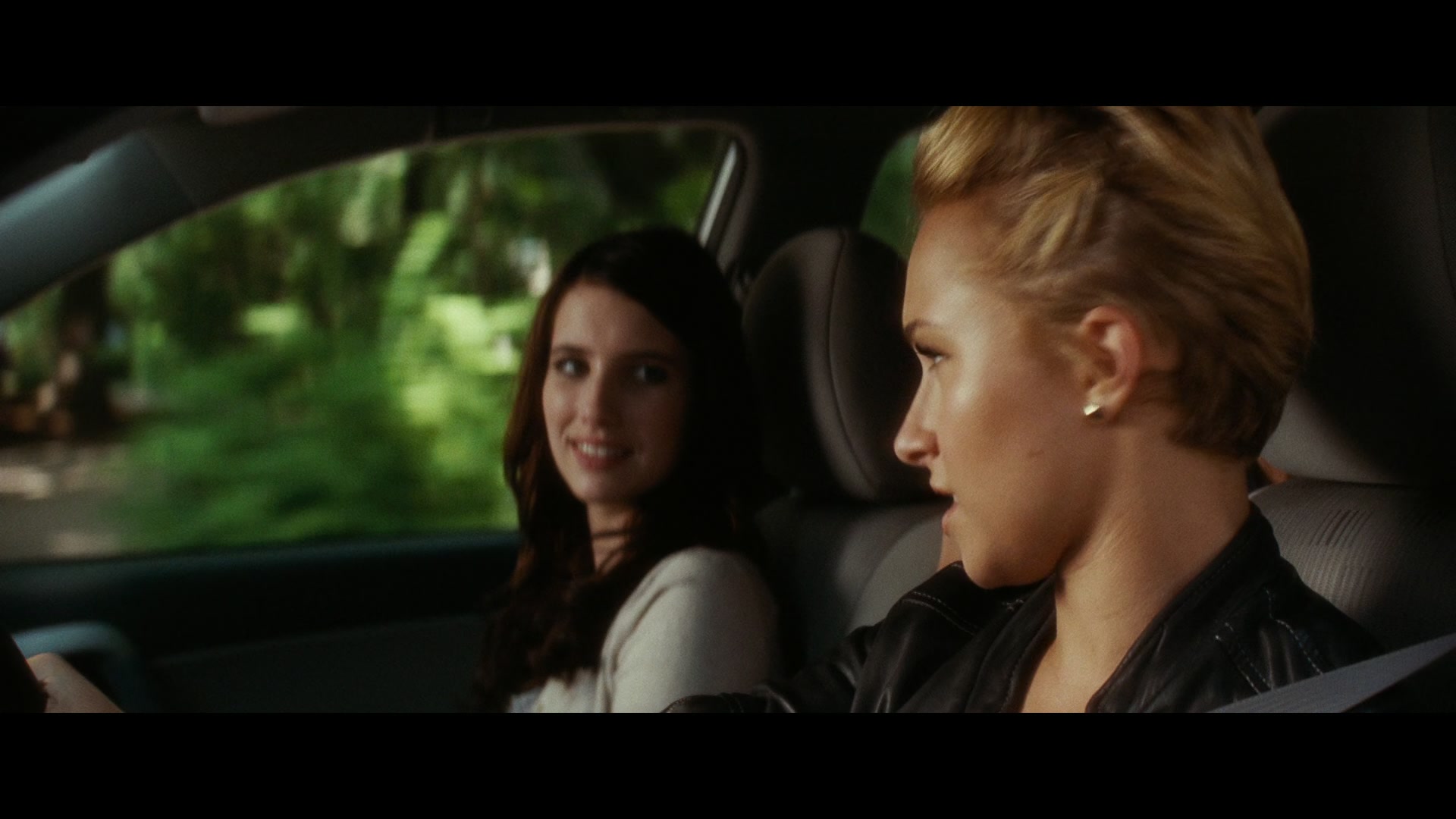 Scream_4_2011_1080p_02001~0.jpg Scream_4_2011_1080p_02001~0.jpg
