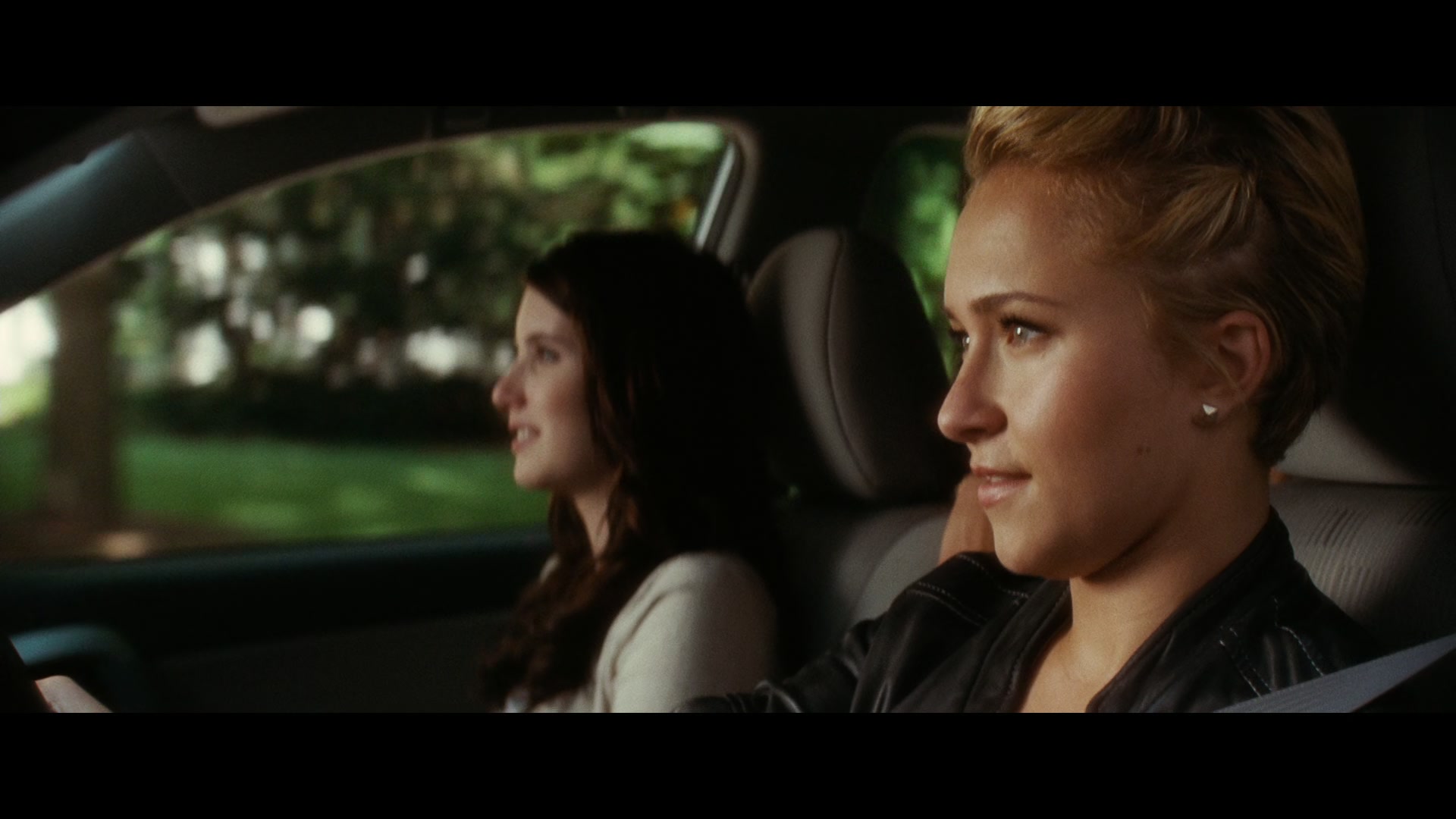 Scream_4_2011_1080p_02004~0.jpg Scream_4_2011_1080p_02004~0.jpg