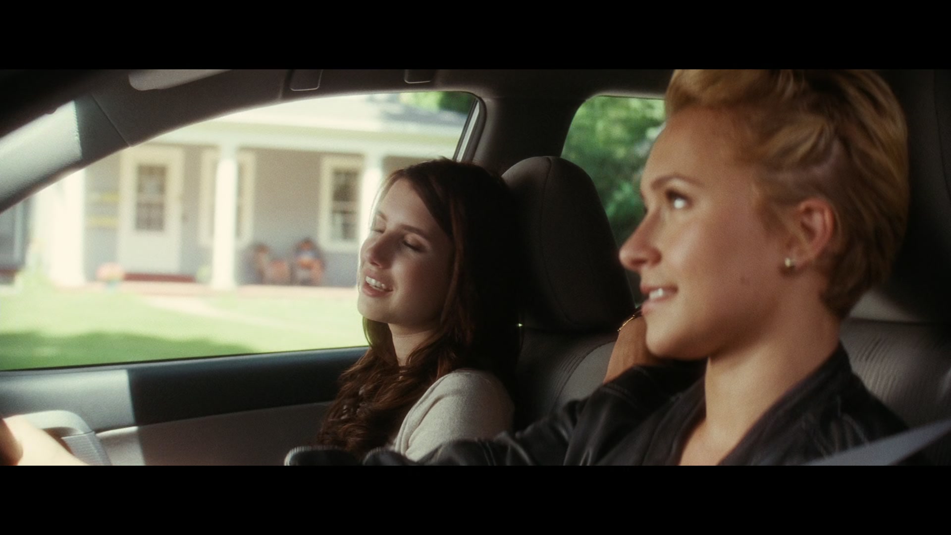 Scream_4_2011_1080p_02028~0.jpg Scream_4_2011_1080p_02028~0.jpg