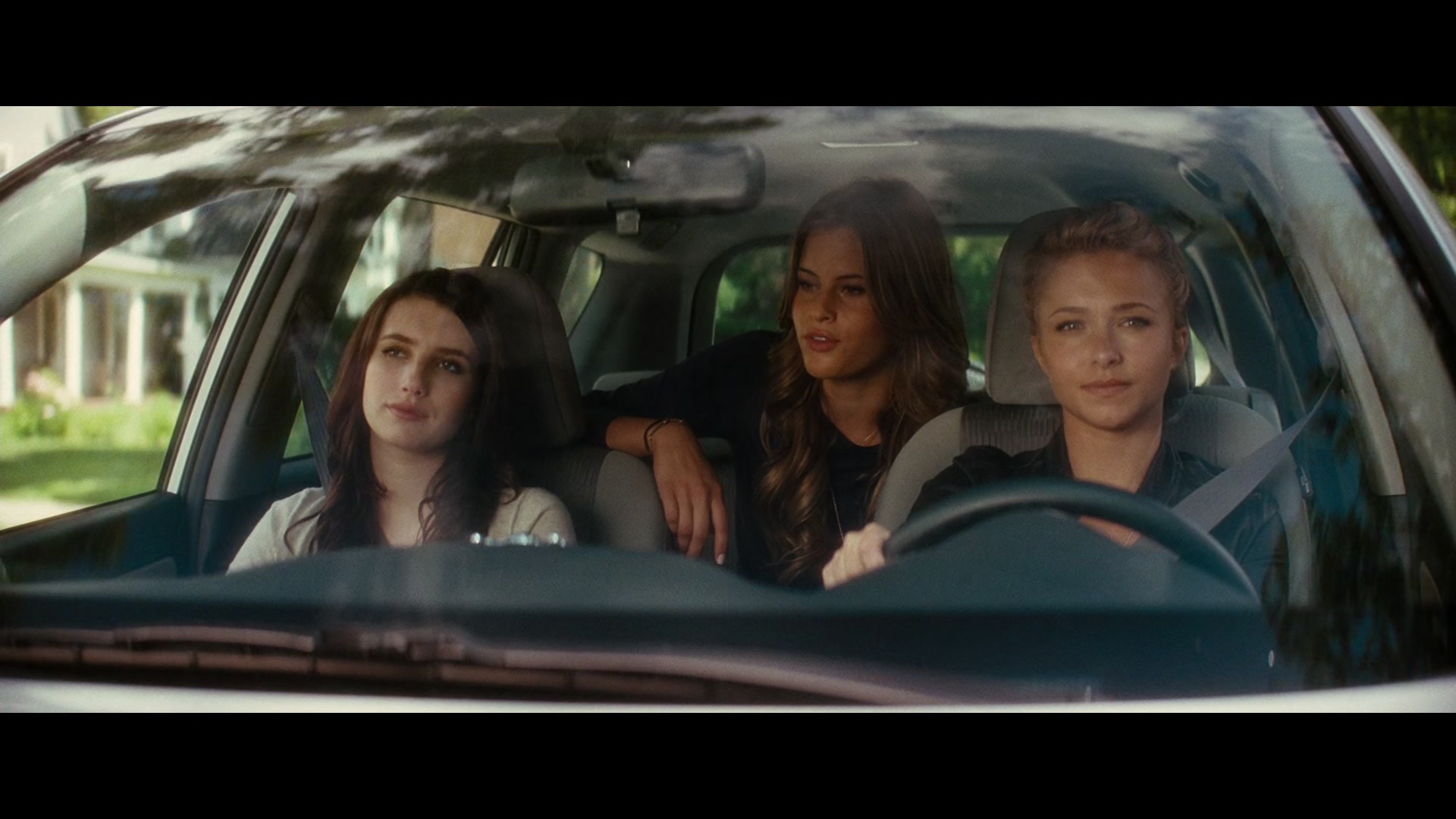 Scream_4_2011_1080p_02036~0.jpg Scream_4_2011_1080p_02036~0.jpg