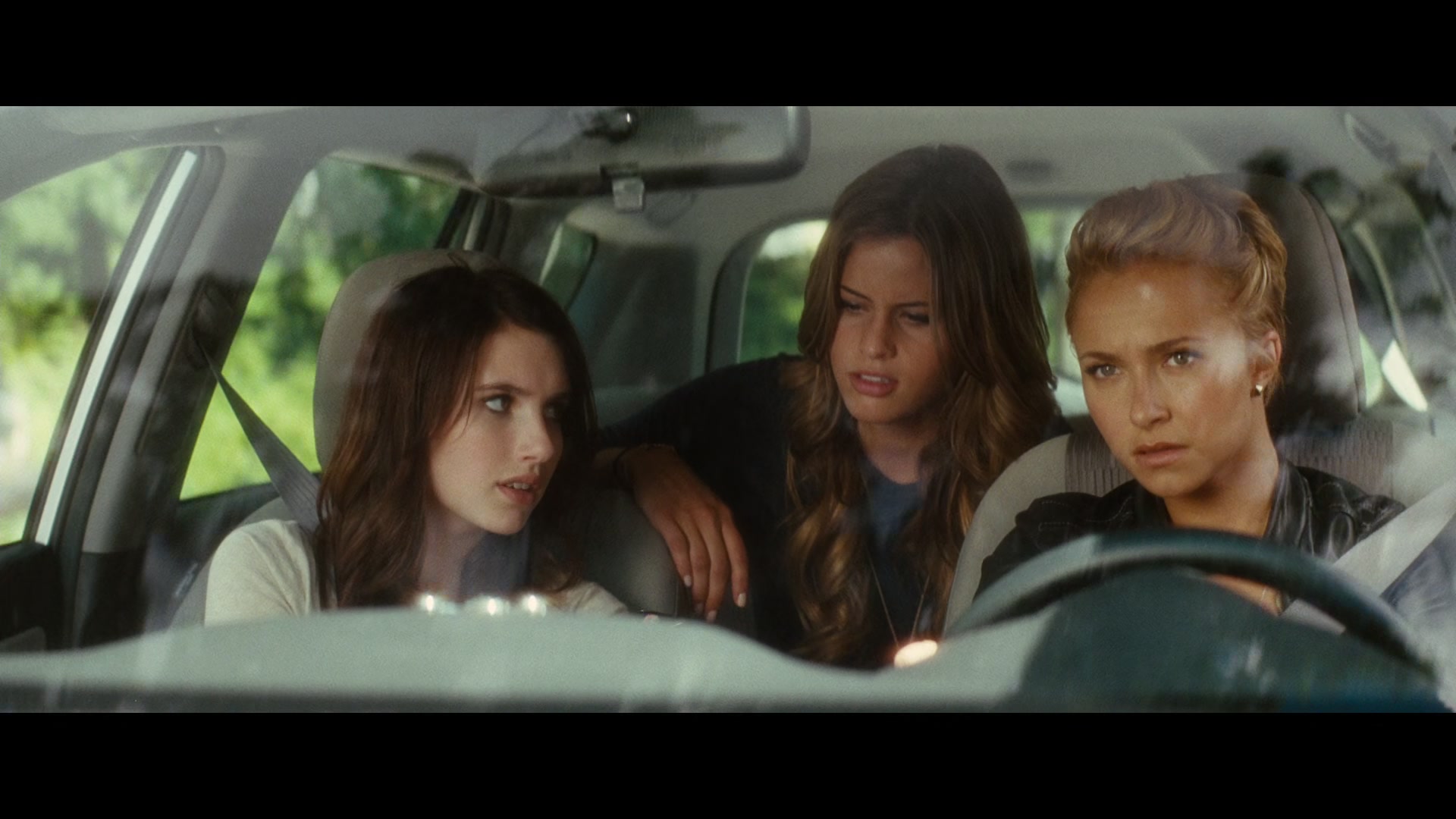 Scream_4_2011_1080p_02103~0.jpg Scream_4_2011_1080p_02103~0.jpg