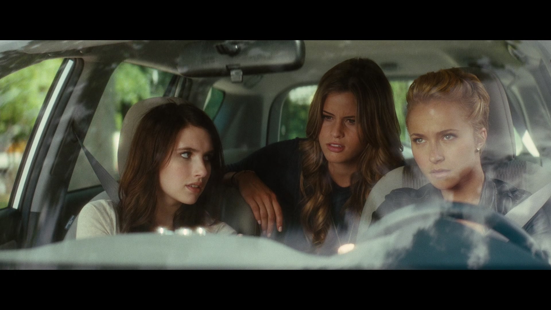 Scream_4_2011_1080p_02105~0.jpg Scream_4_2011_1080p_02105~0.jpg