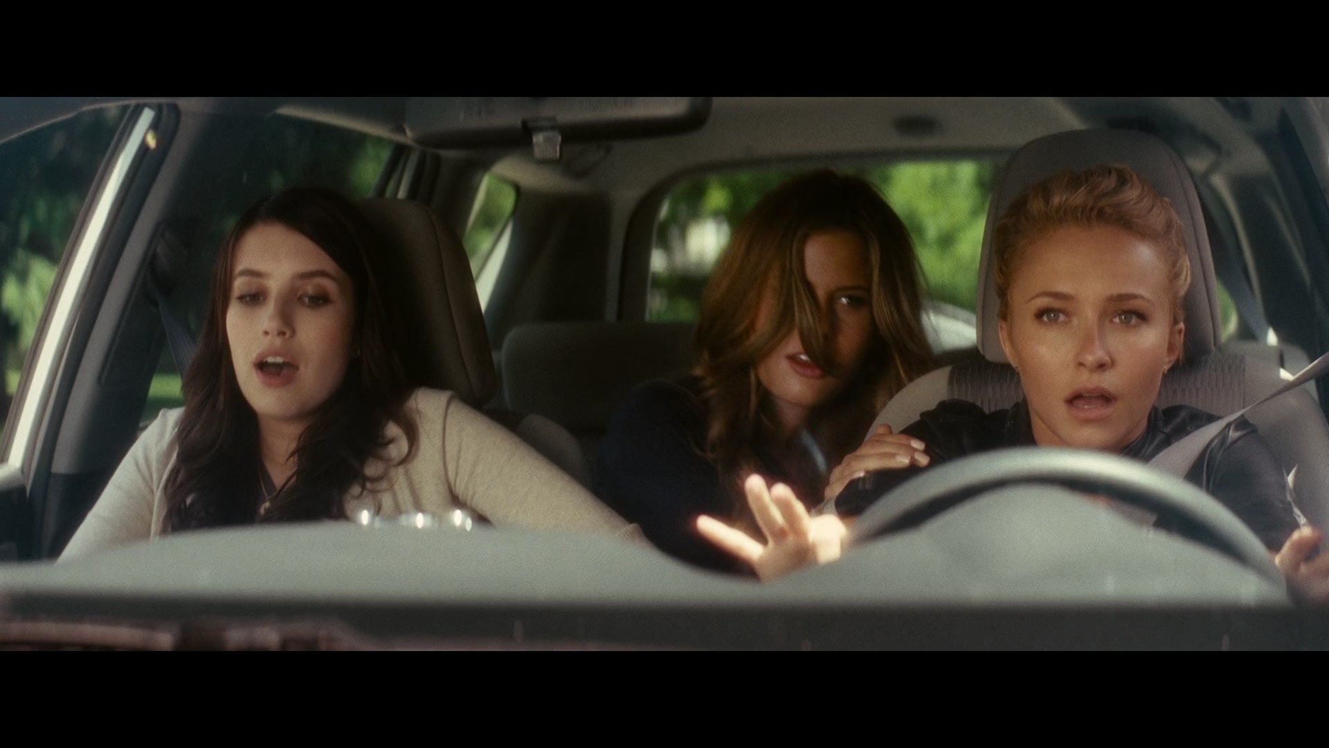 Scream_4_2011_1080p_02147~0.jpg Scream_4_2011_1080p_02147~0.jpg