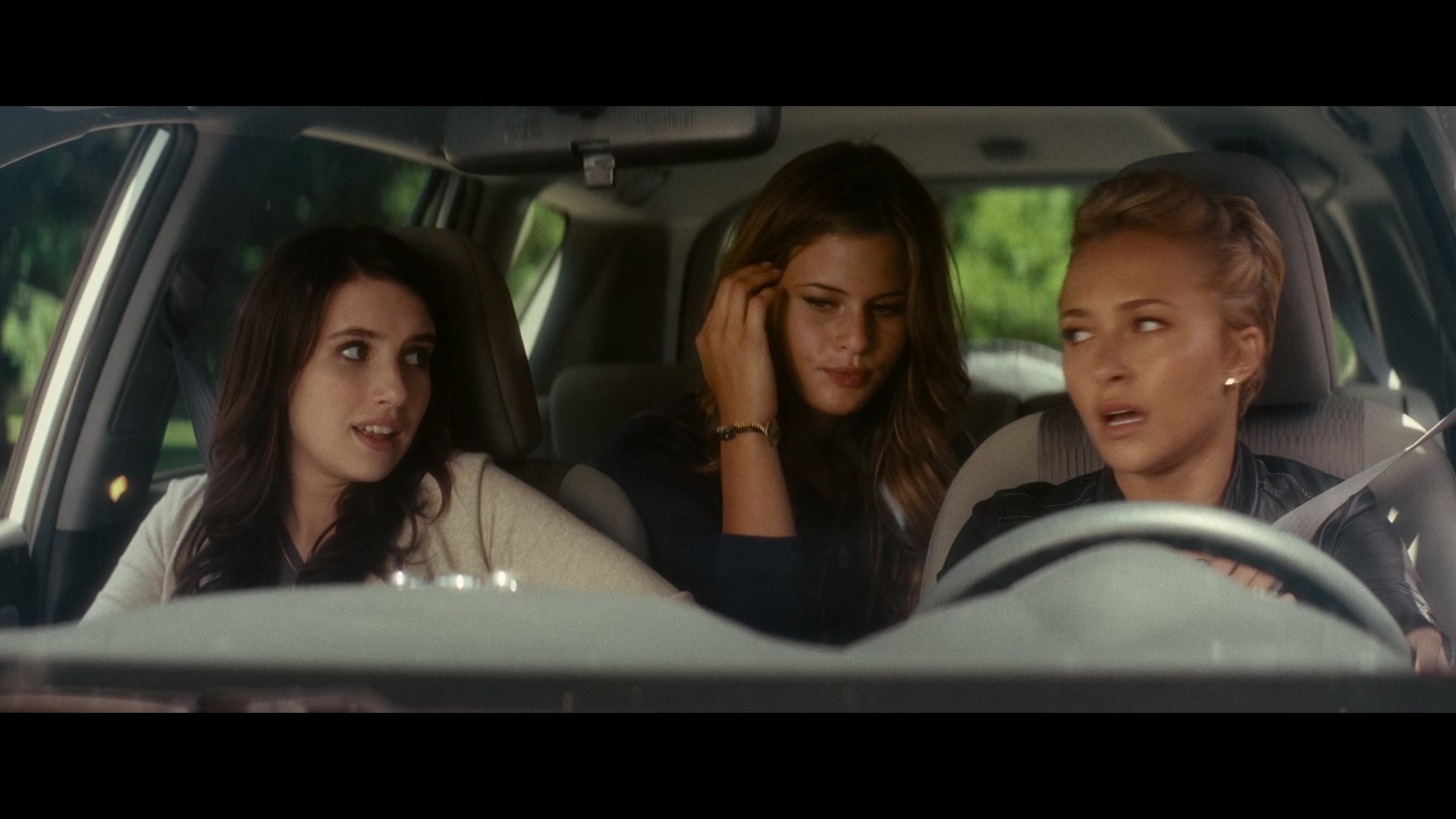 Scream_4_2011_1080p_02156~0.jpg Scream_4_2011_1080p_02156~0.jpg