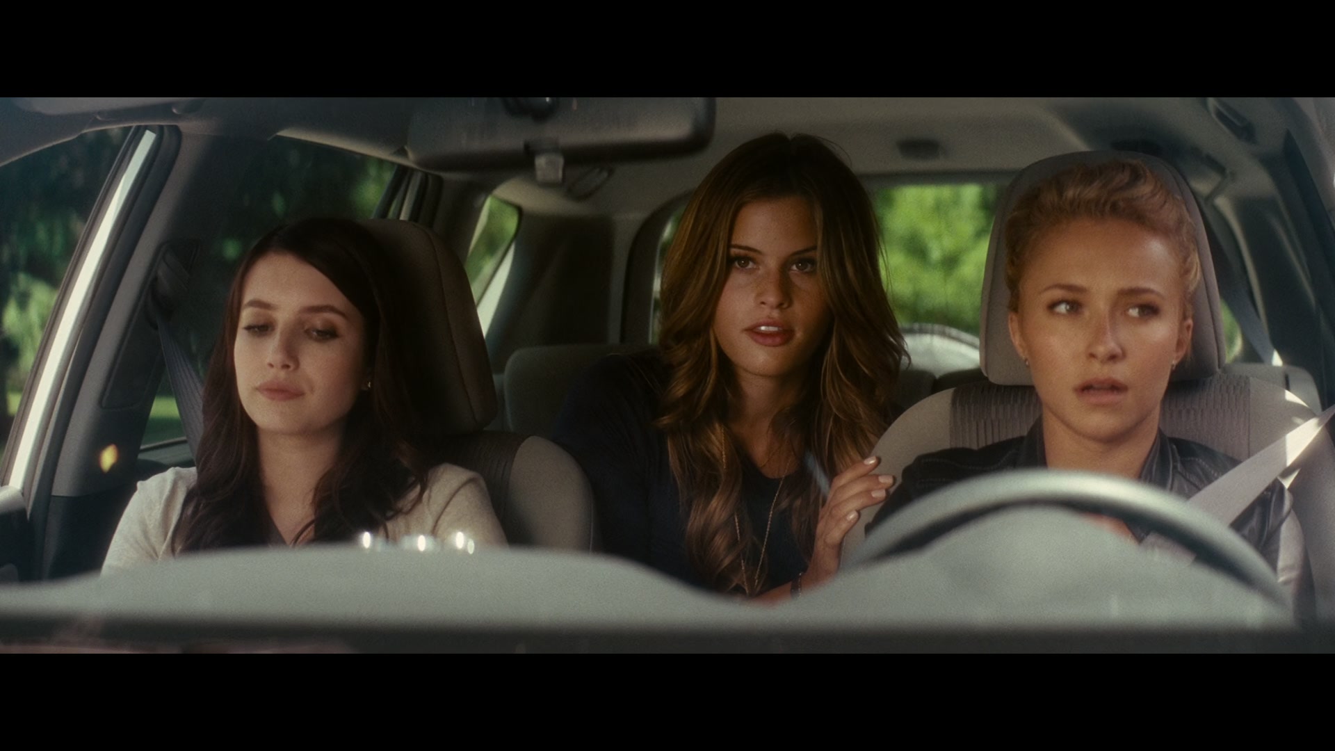 Scream_4_2011_1080p_02169~0.jpg