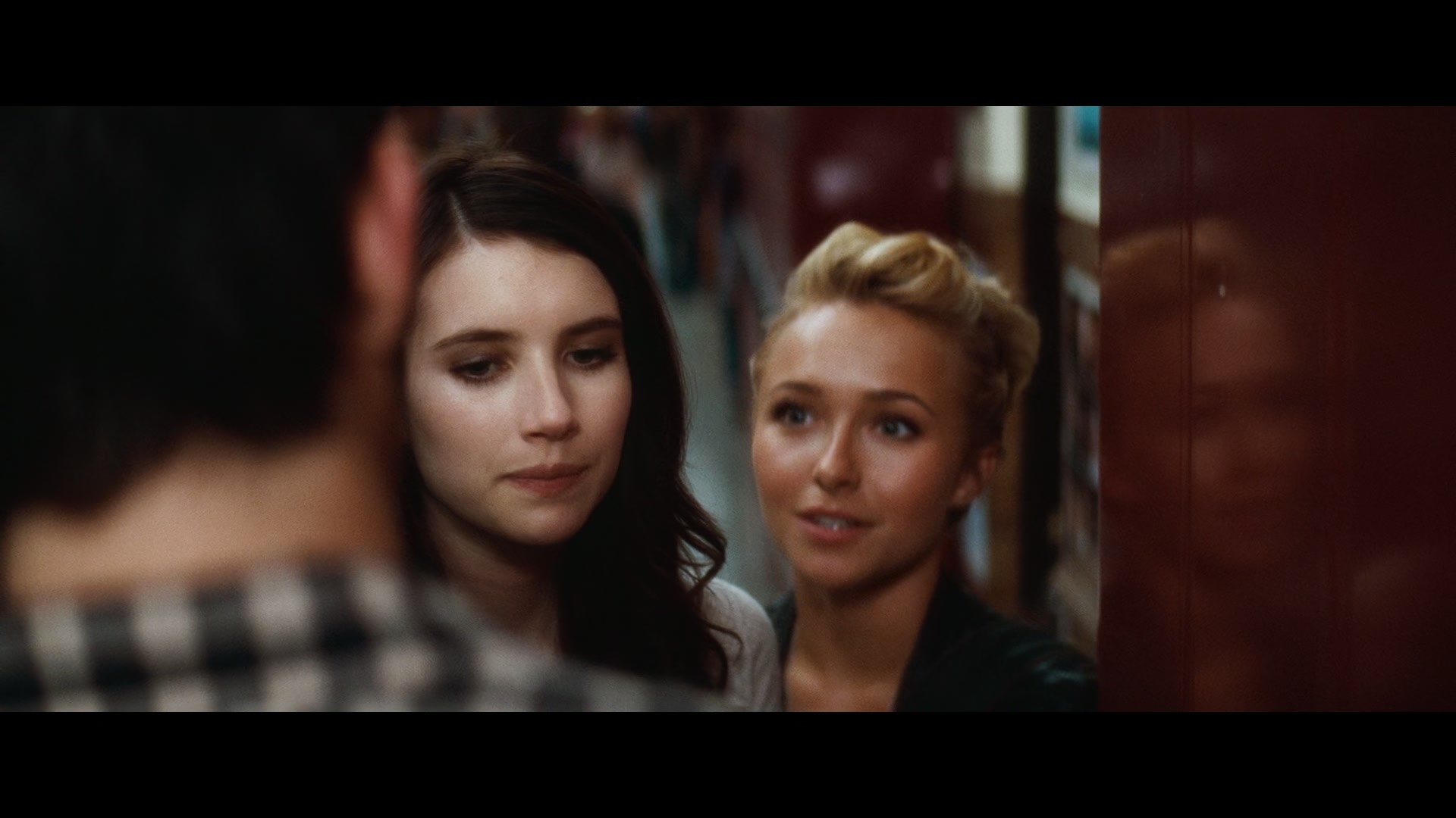 Scream_4_2011_1080p_02642~0.jpg