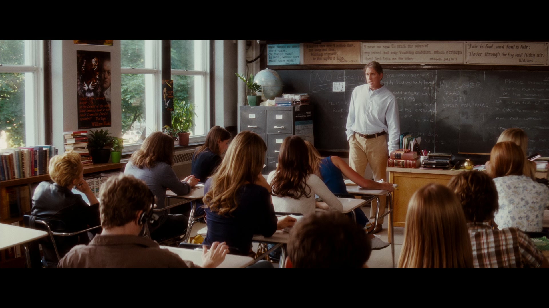 Scream_4_2011_1080p_03101~0.jpg